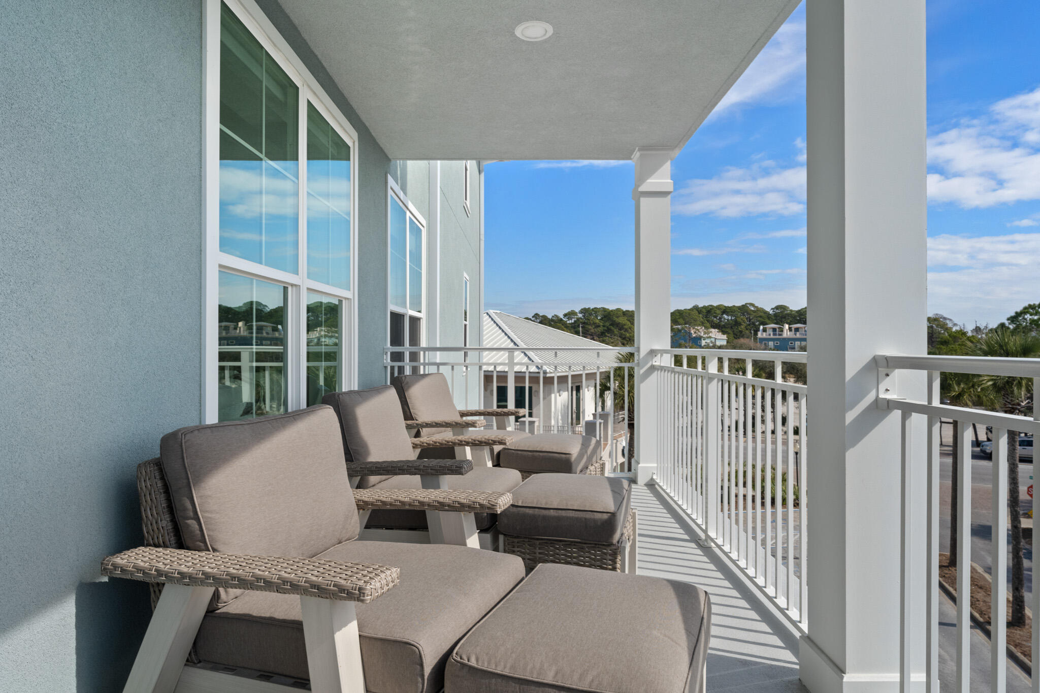 GULF PLACE RESIDENCE - Residential