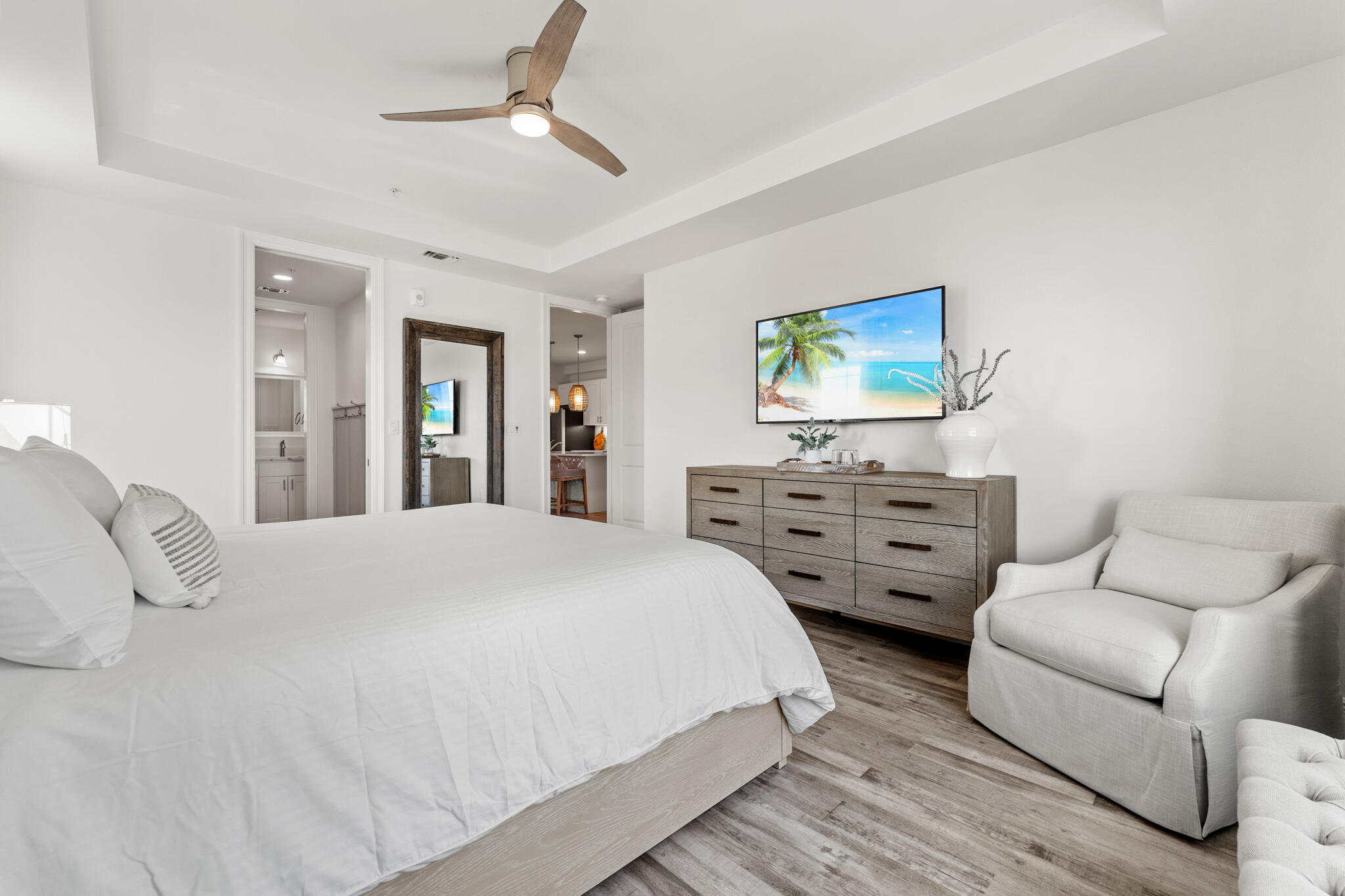 GULF PLACE RESIDENCE - Residential