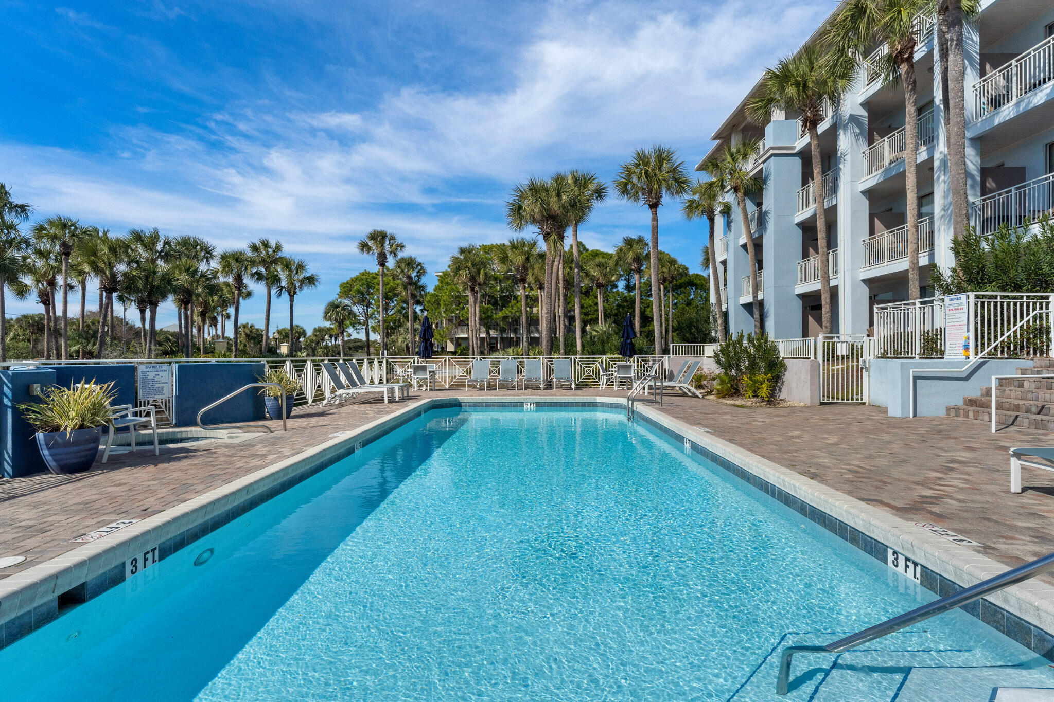 GULF PLACE RESIDENCE - Residential