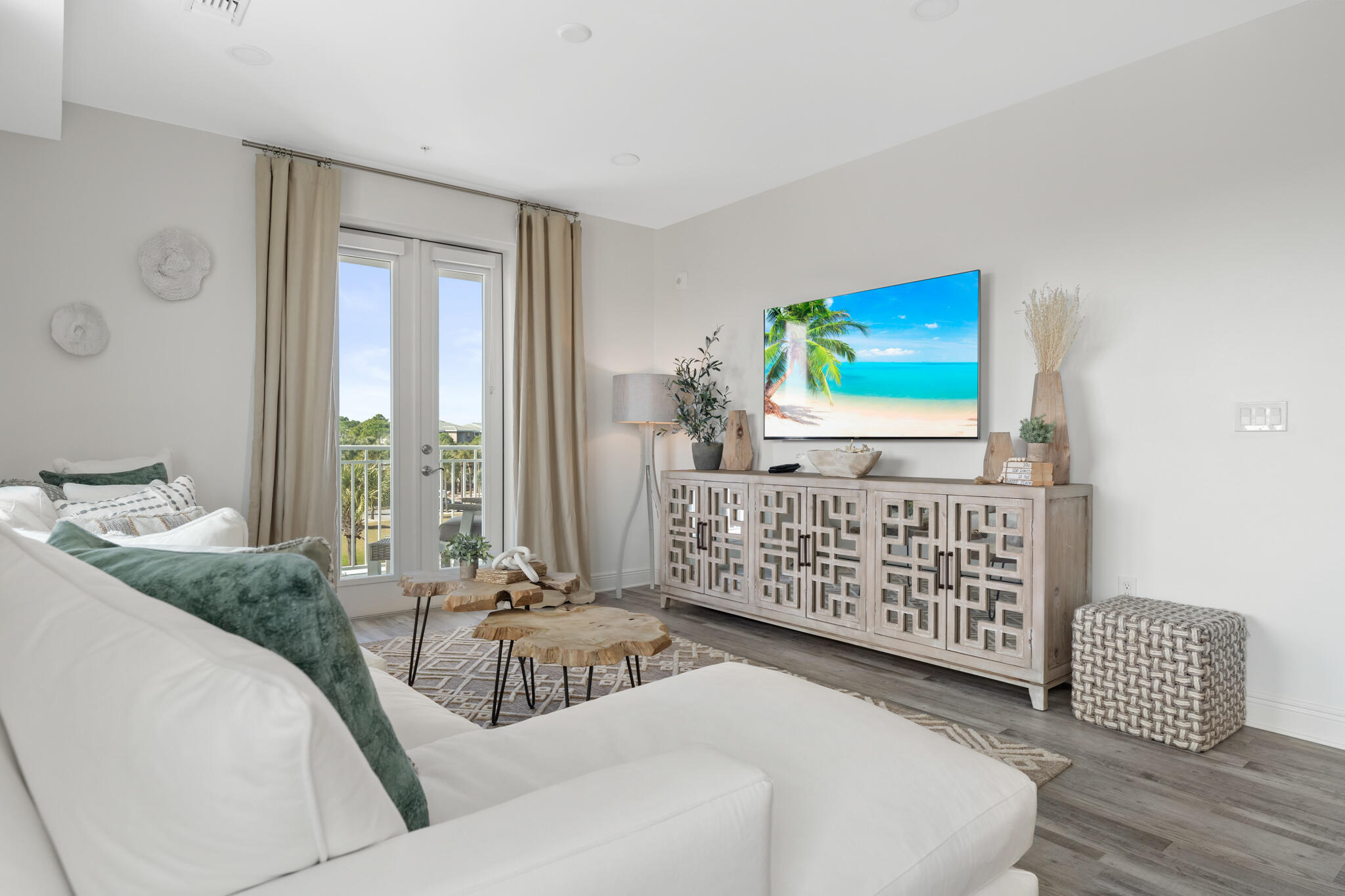 GULF PLACE RESIDENCE - Residential