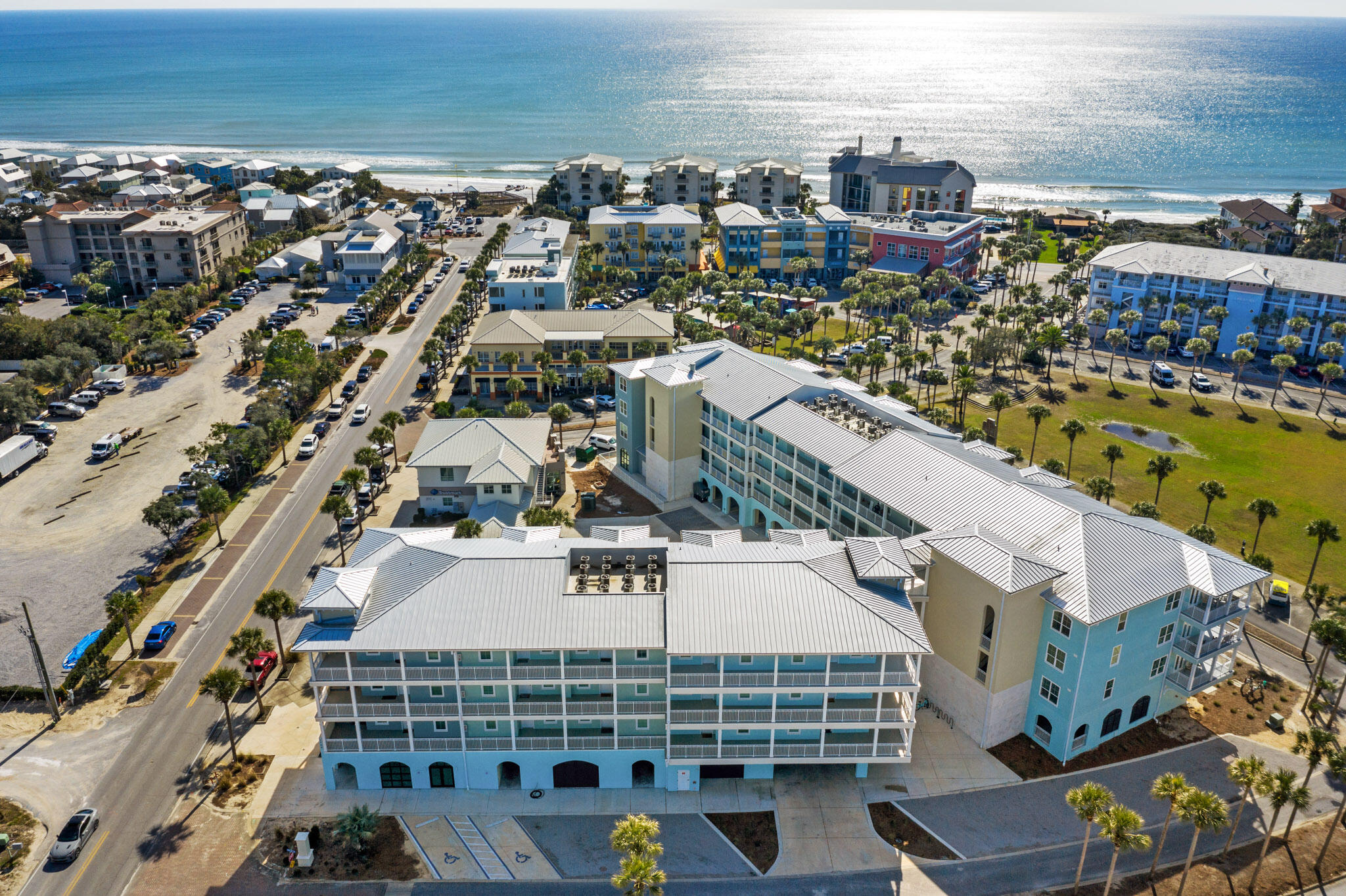 GULF PLACE RESIDENCE - Residential