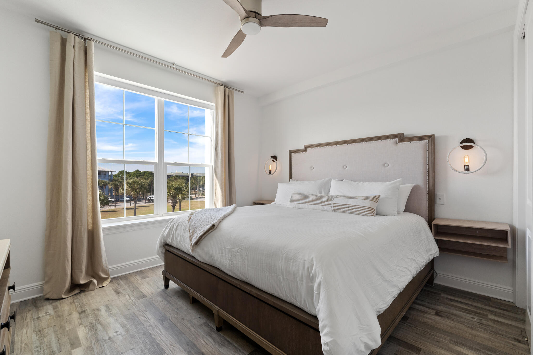 GULF PLACE RESIDENCE - Residential