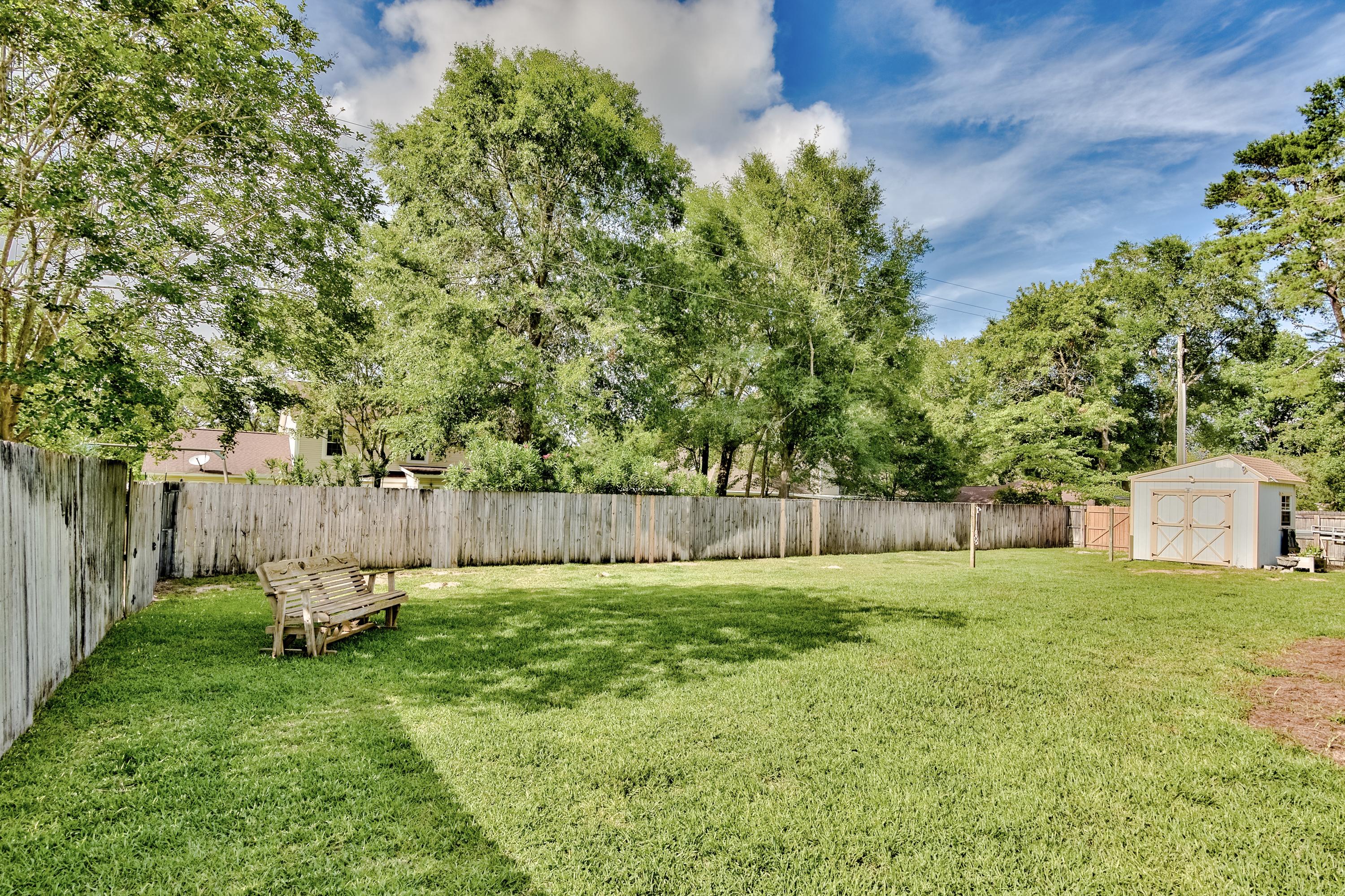 ROCKY BAYOU ESTATES UNIT 11-B - Residential