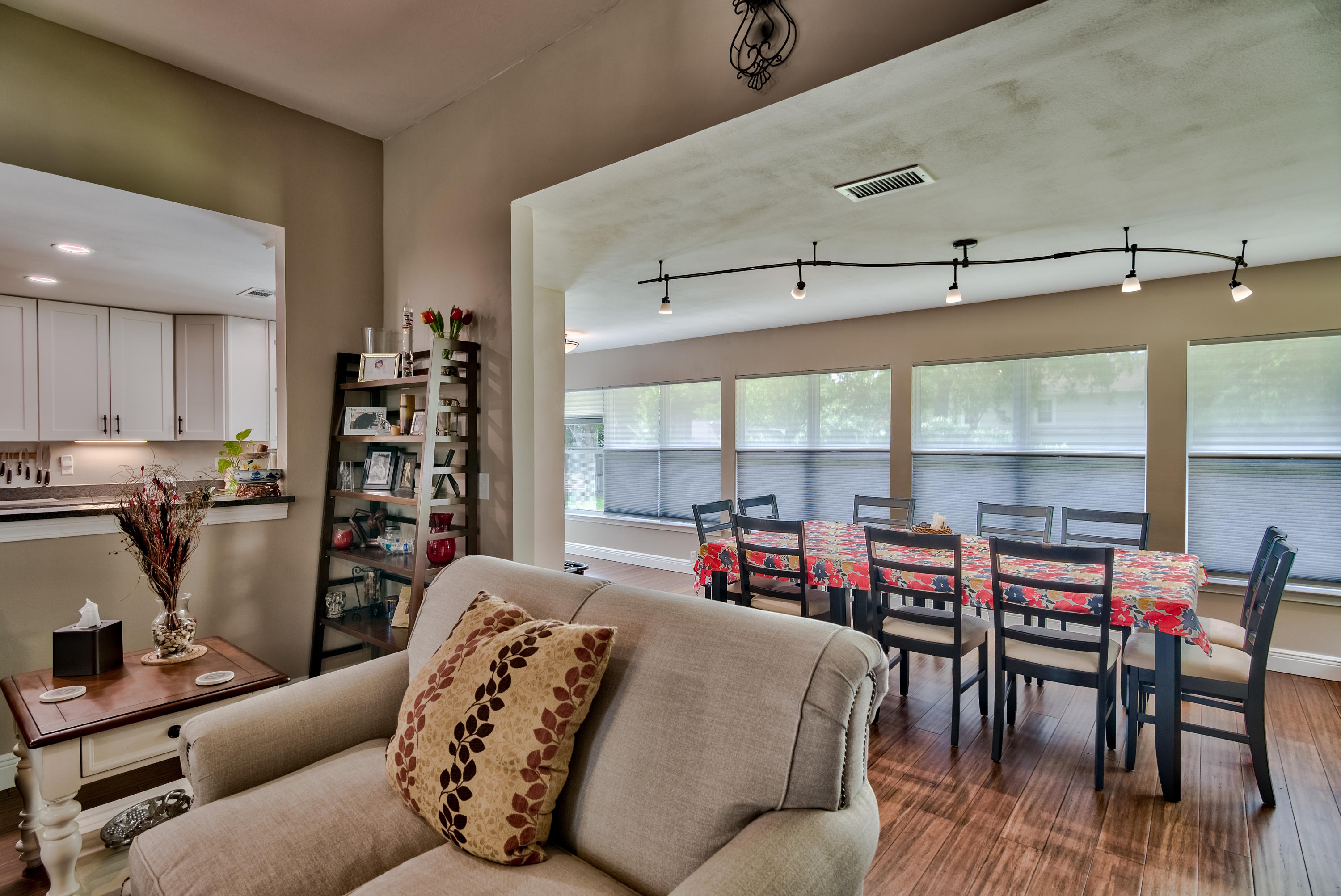 ROCKY BAYOU ESTATES UNIT 11-B - Residential