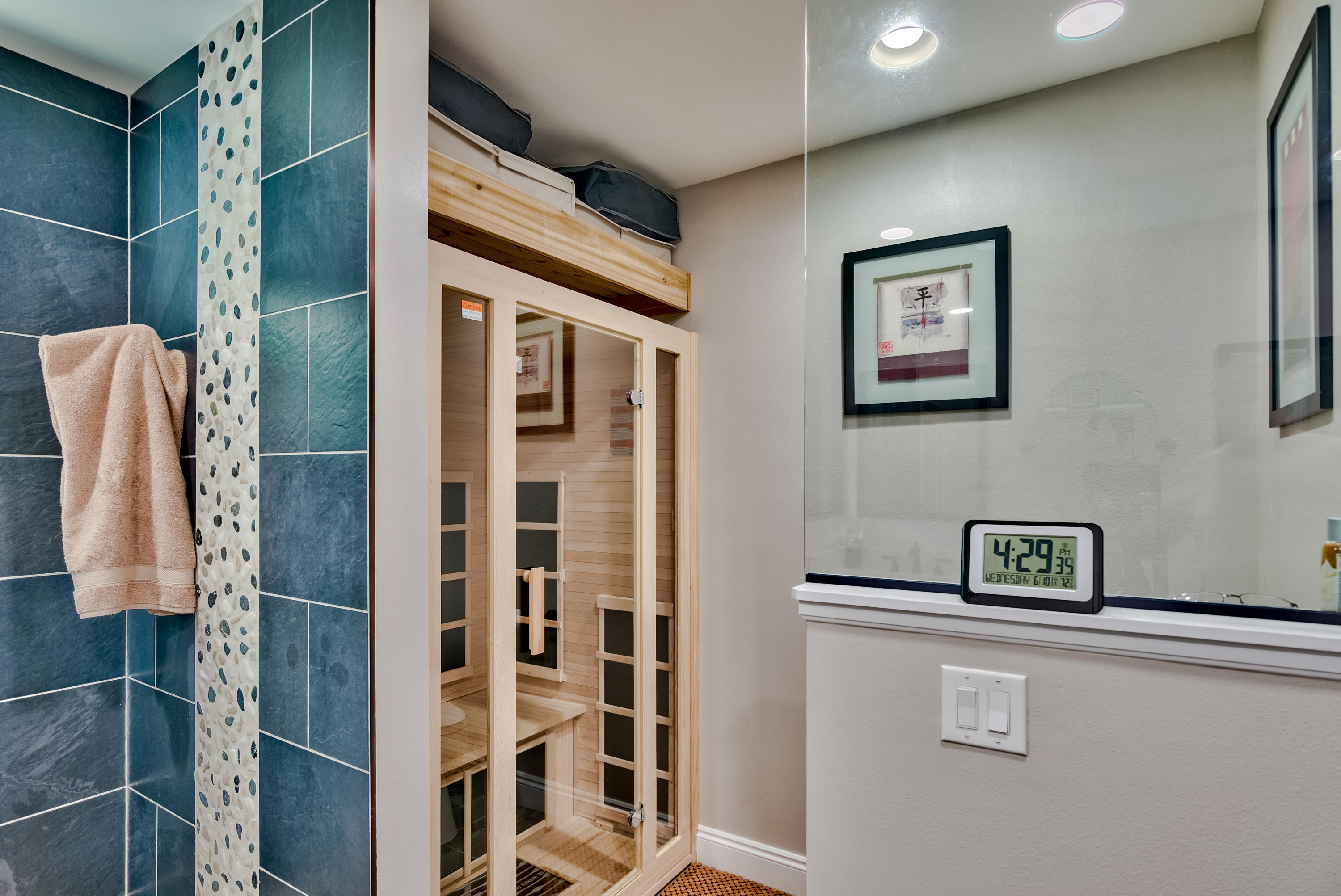 ROCKY BAYOU ESTATES UNIT 11-B - Residential