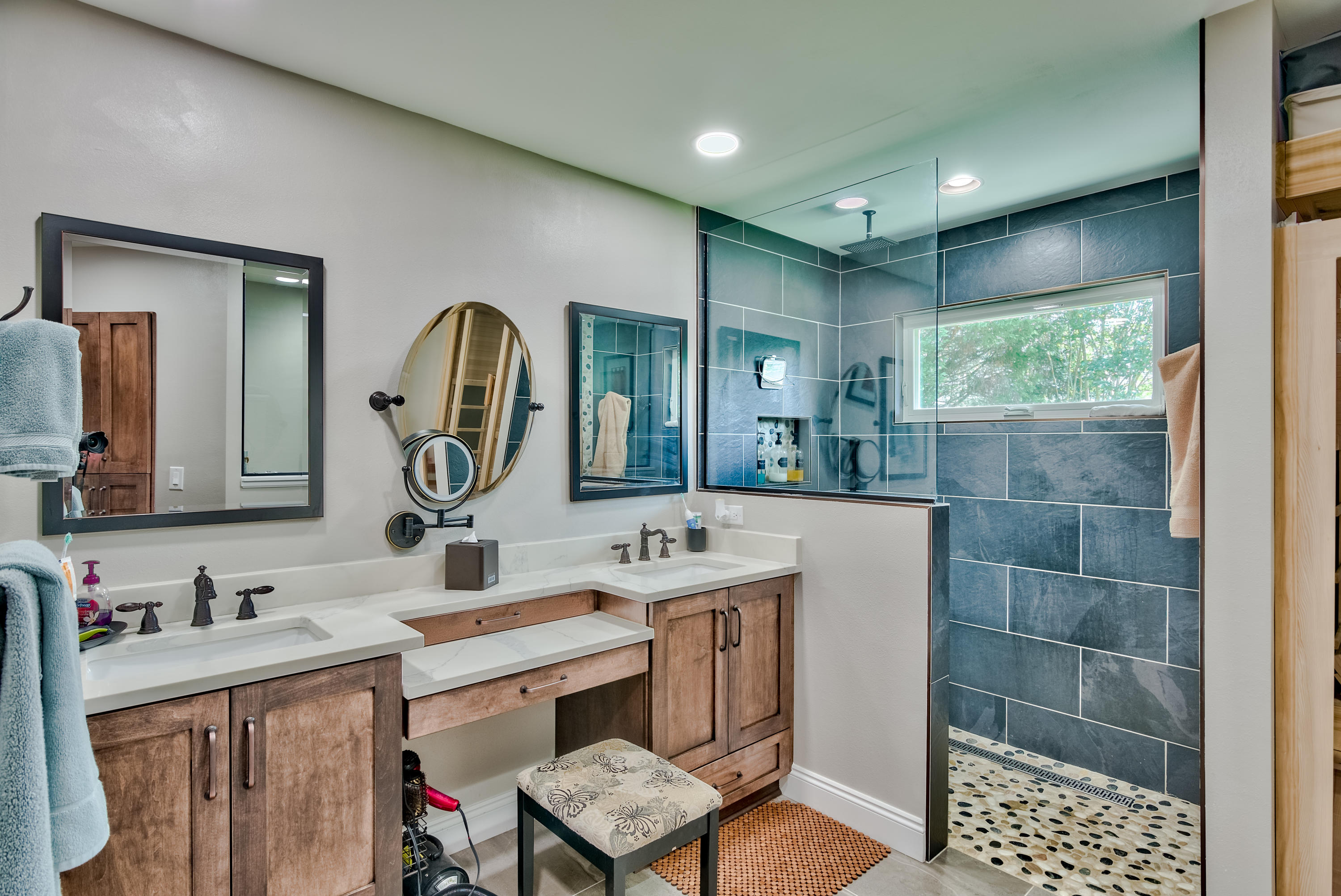 ROCKY BAYOU ESTATES UNIT 11-B - Residential