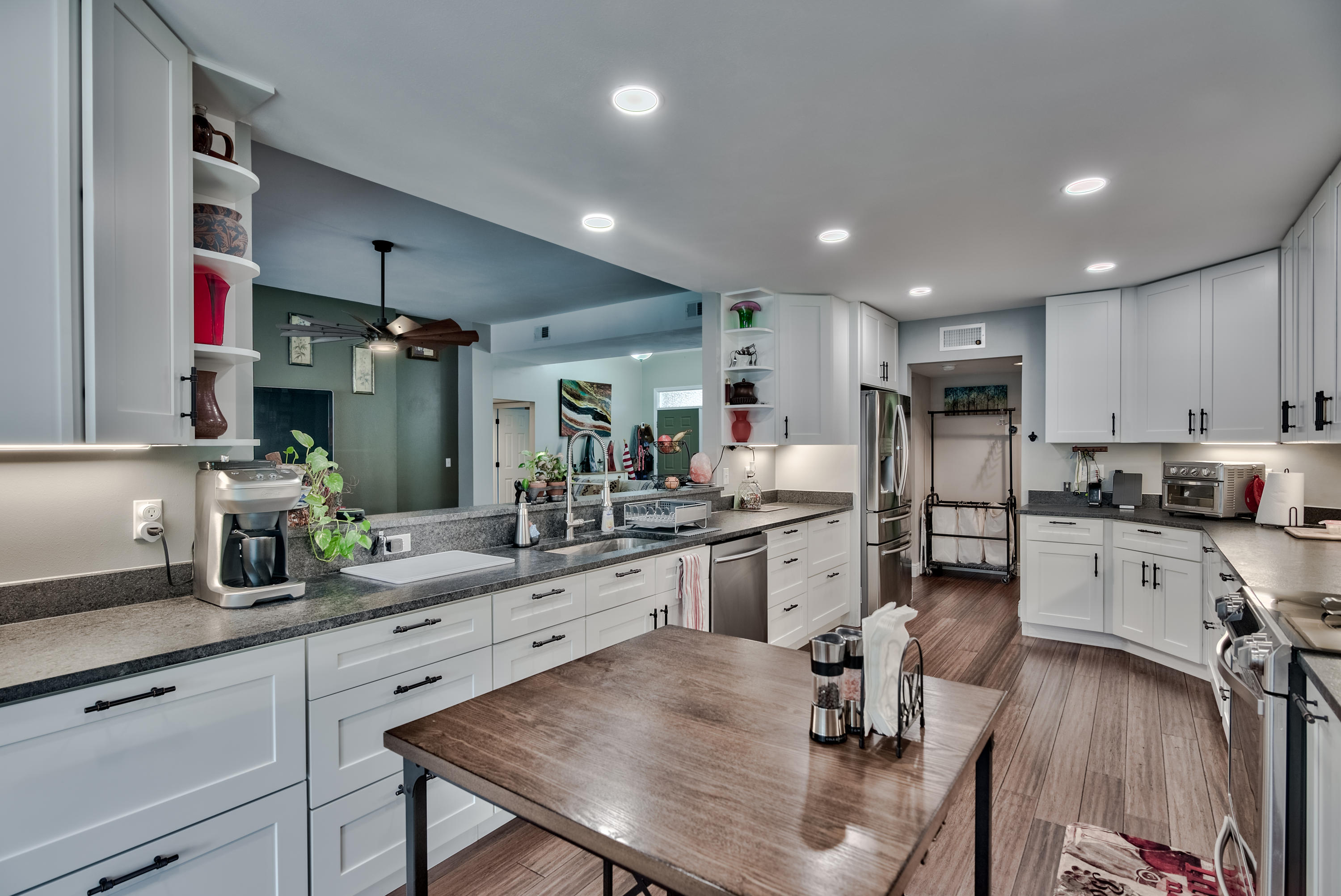 ROCKY BAYOU ESTATES UNIT 11-B - Residential