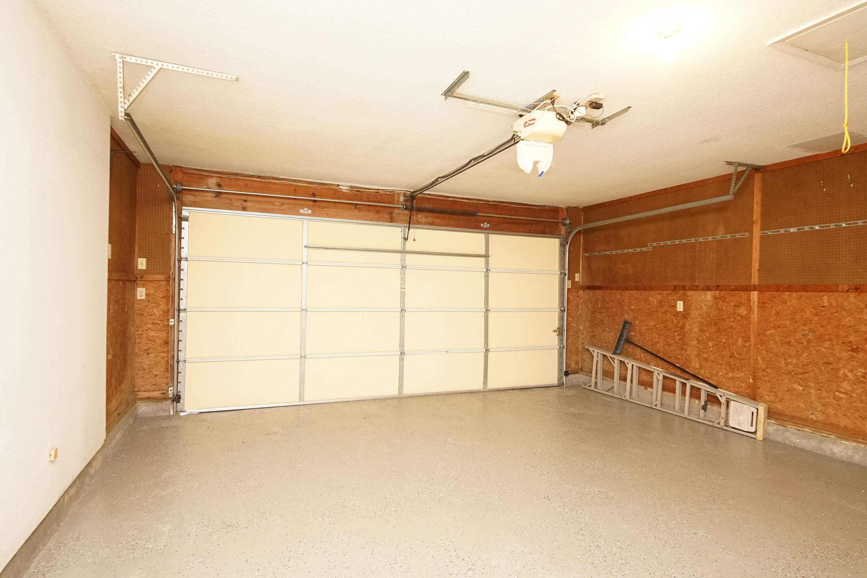 WHITNEY PINES - Residential