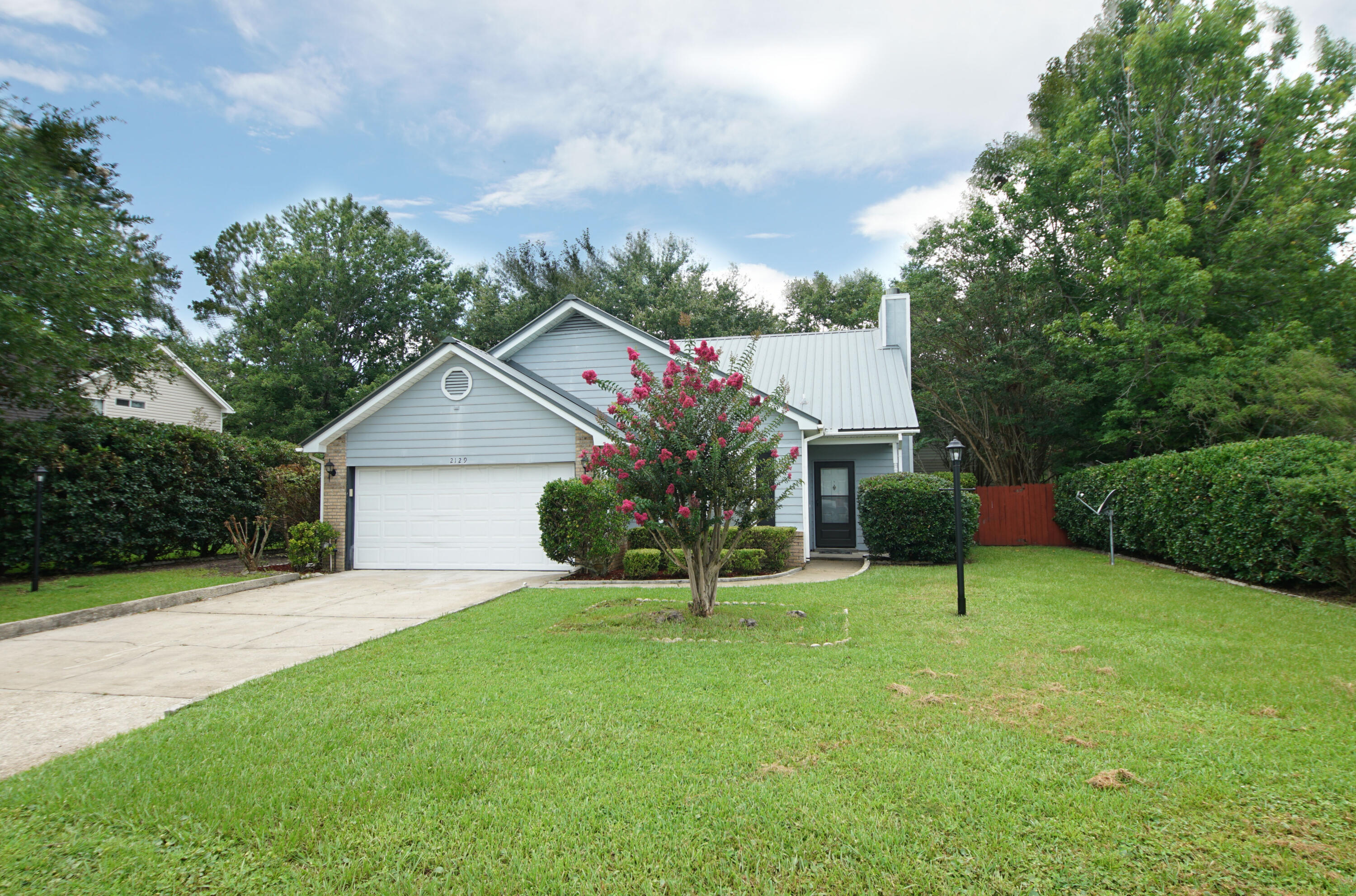 WHITNEY PINES - Residential