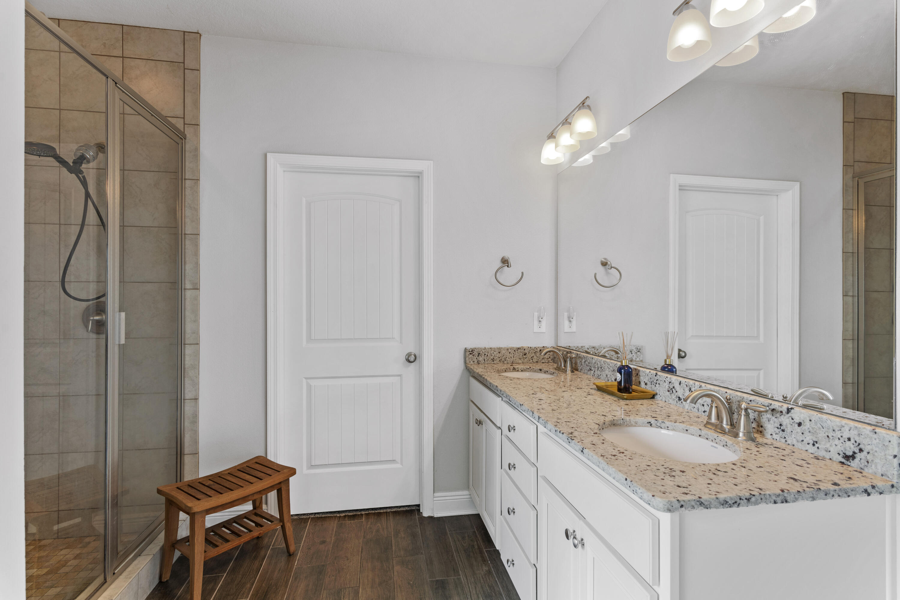 HAMMOCK BAY - Residential Lease