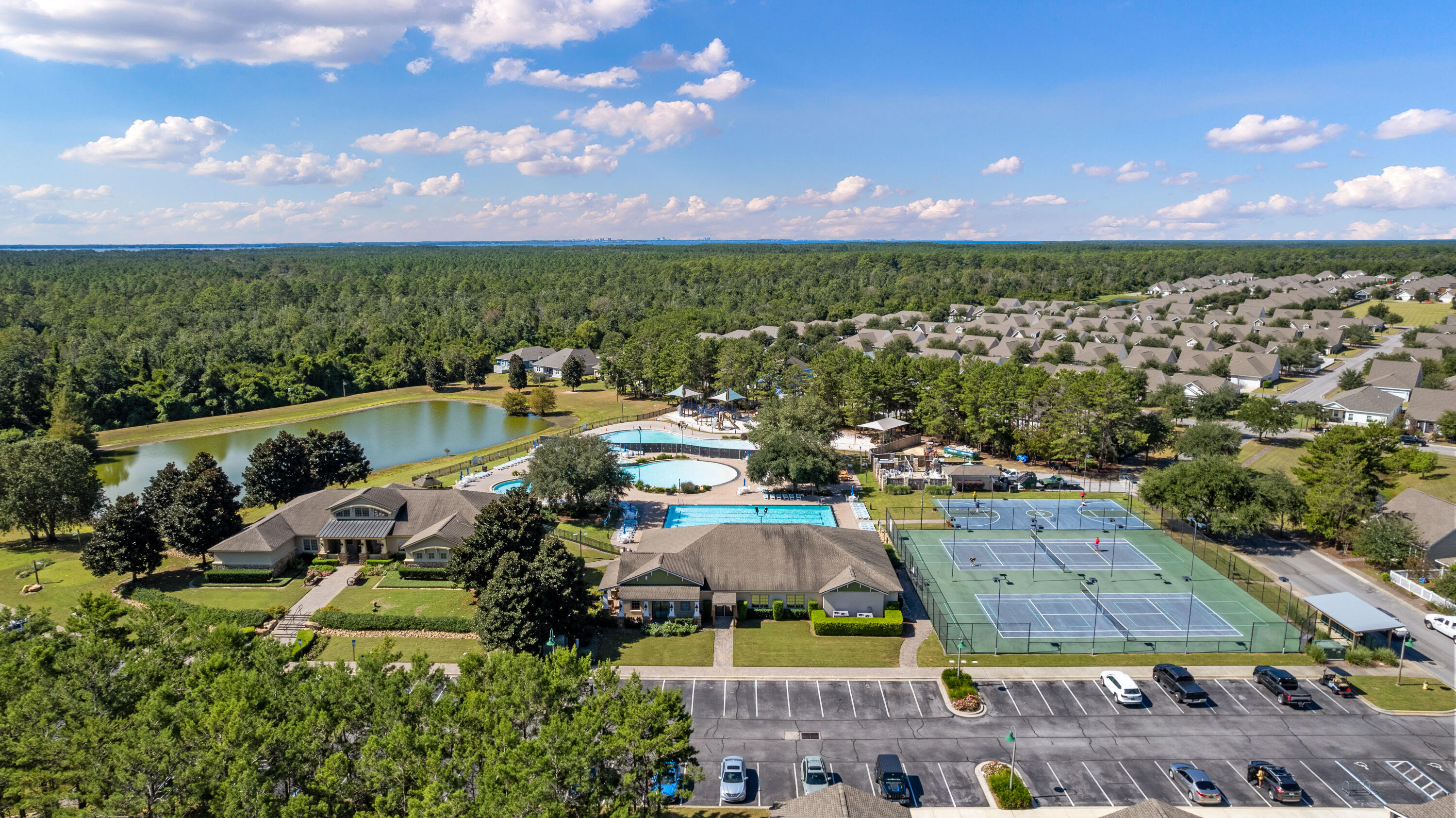 HAMMOCK BAY - Residential Lease