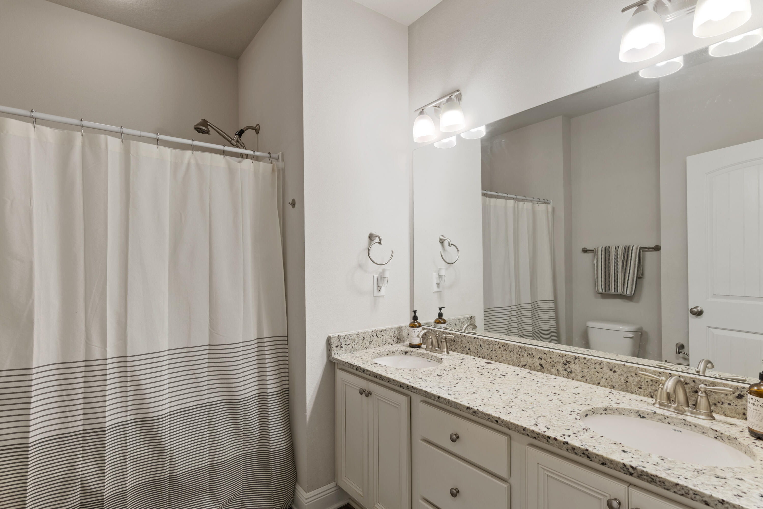 HAMMOCK BAY - Residential Lease