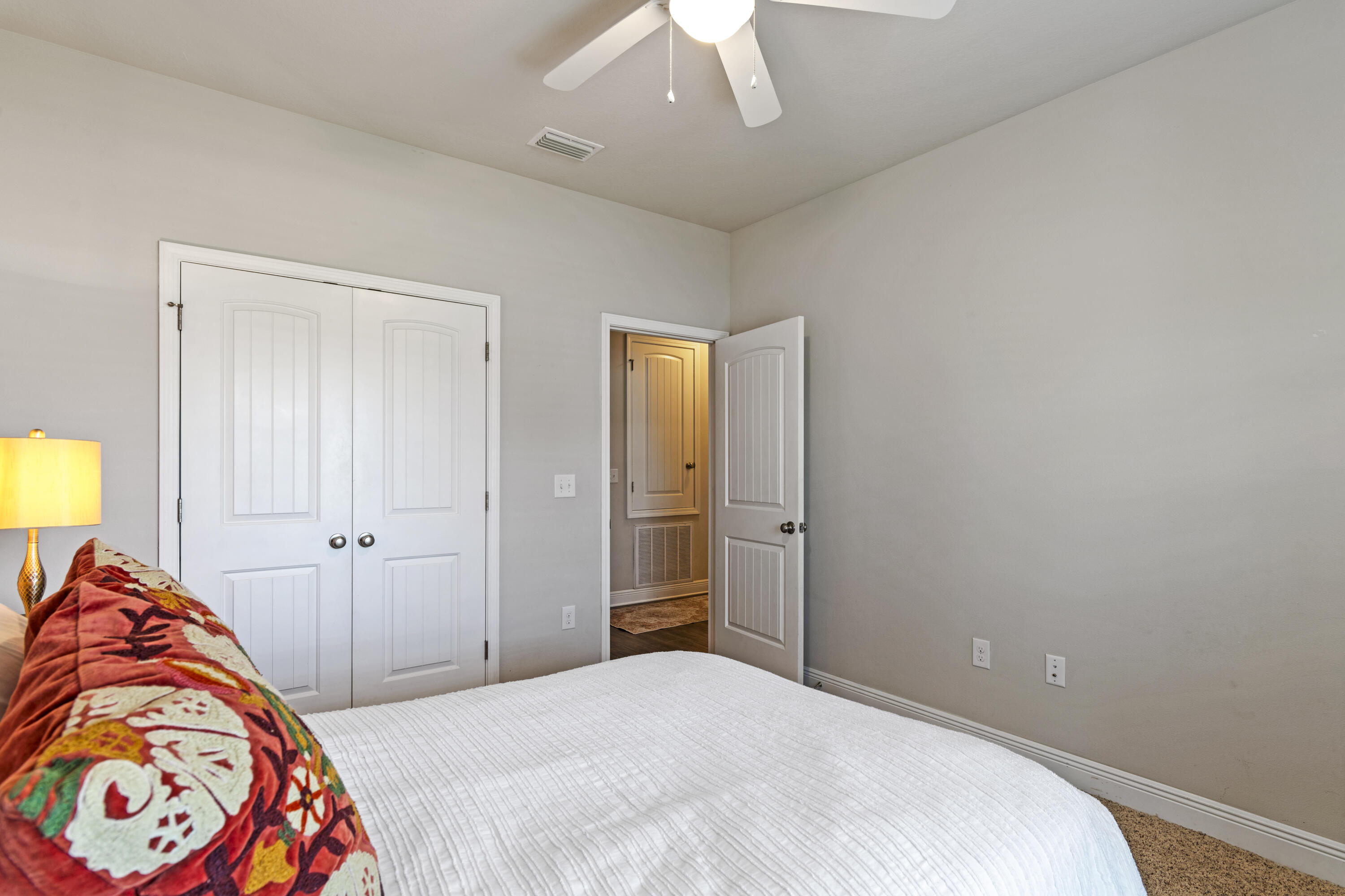 HAMMOCK BAY - Residential Lease