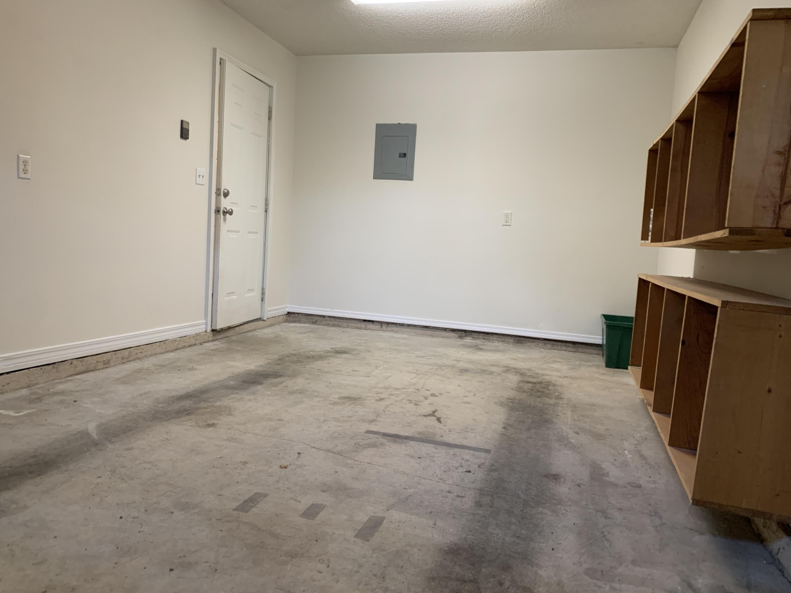 ADASHAN GARDYNS - Residential