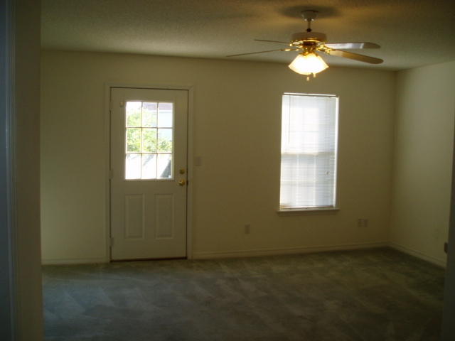 ANASTASIA MANOR T/H - Residential Lease