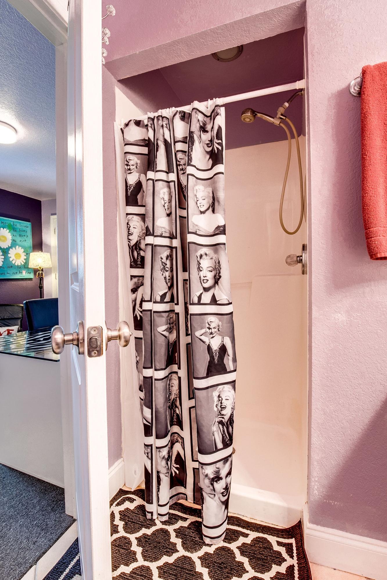 SANDPRINTS CONDO - Residential