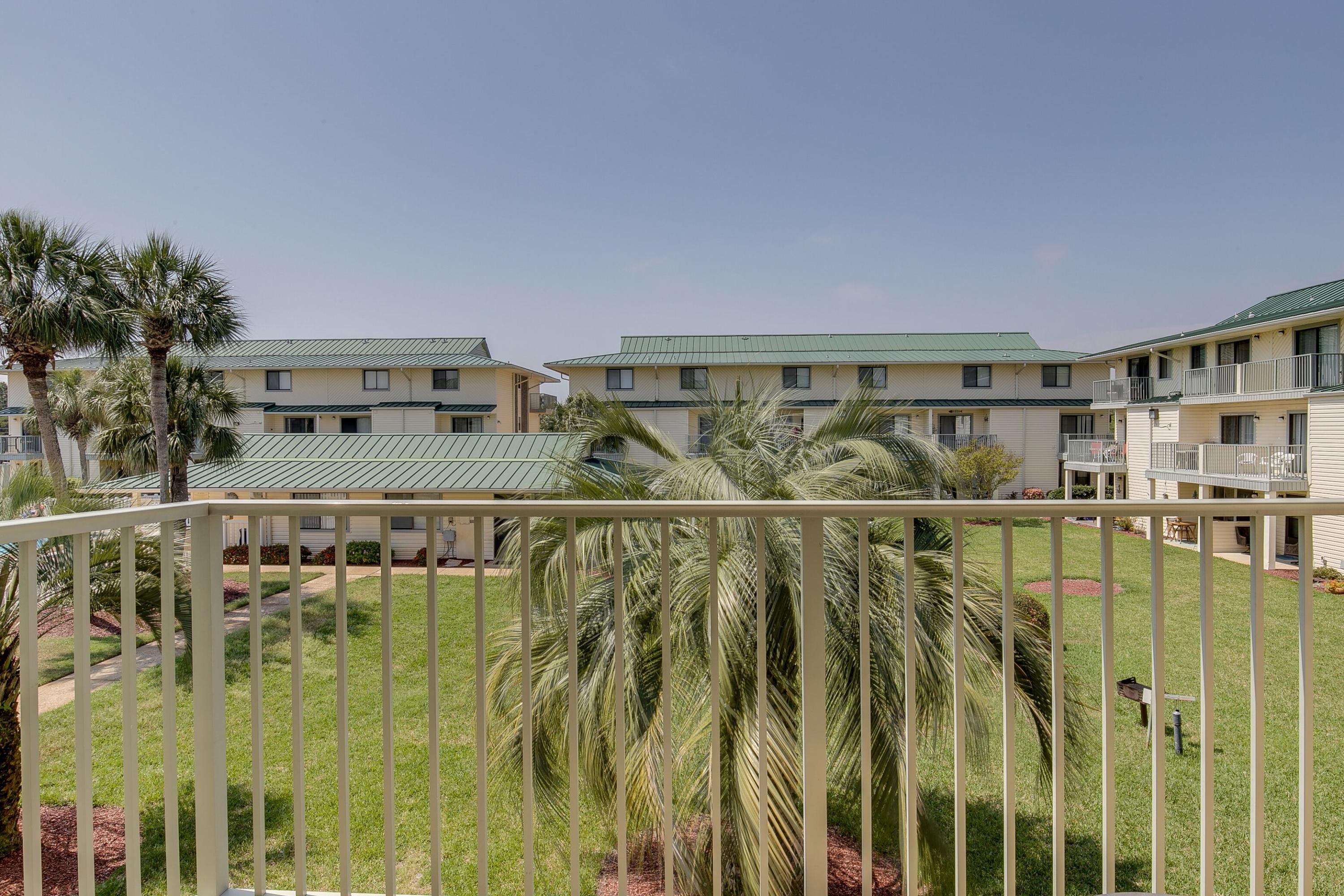 SANDPRINTS CONDO - Residential