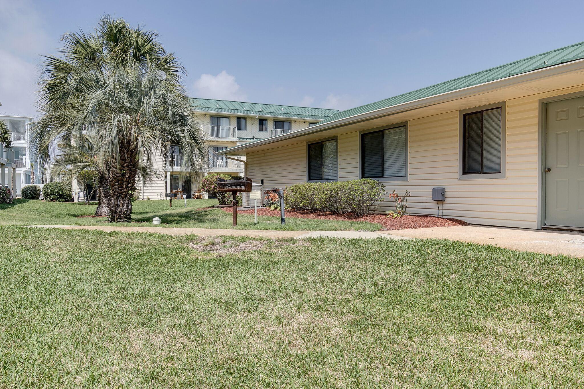 SANDPRINTS CONDO - Residential