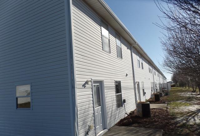 QUAIL LAKE - Residential