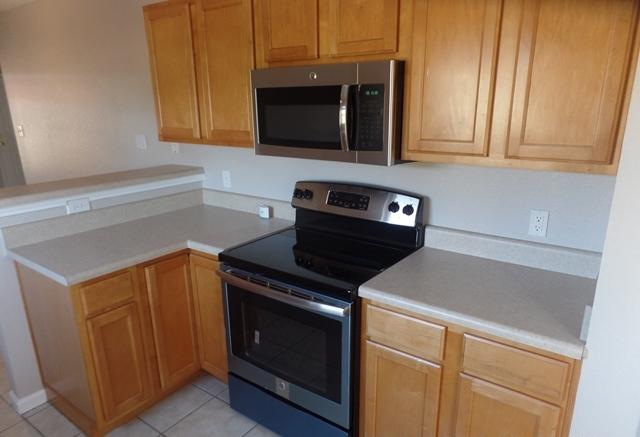 QUAIL LAKE - Residential