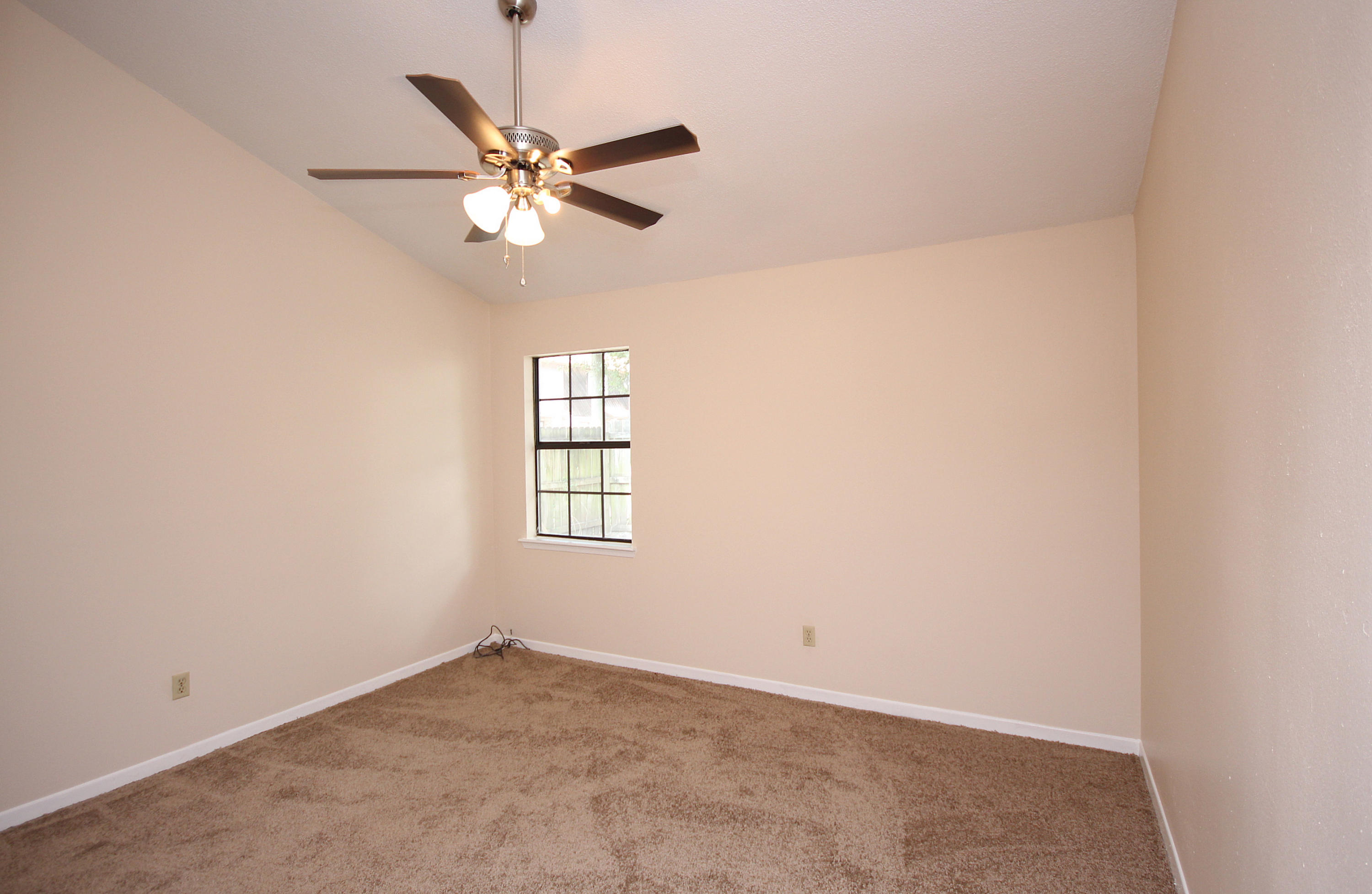 BELL-BROOK ESTATES - Residential Lease