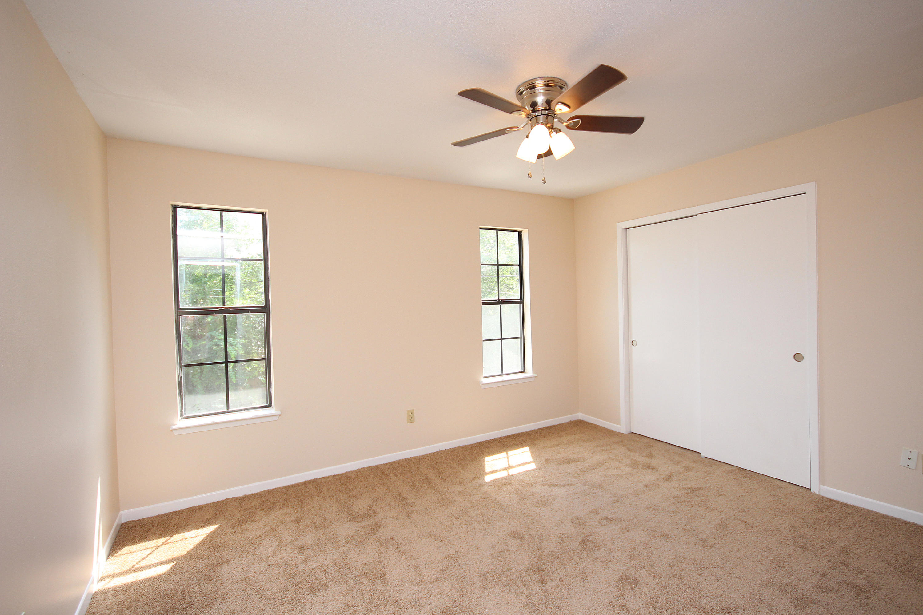 BELL-BROOK ESTATES - Residential Lease