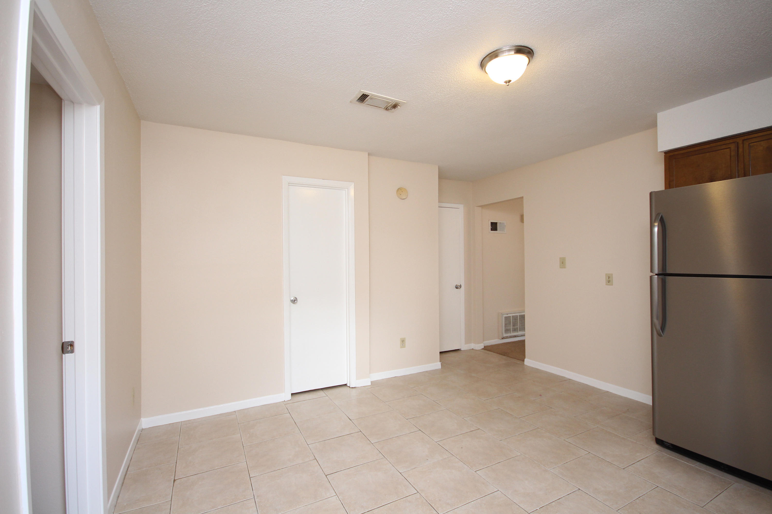 BELL-BROOK ESTATES - Residential Lease