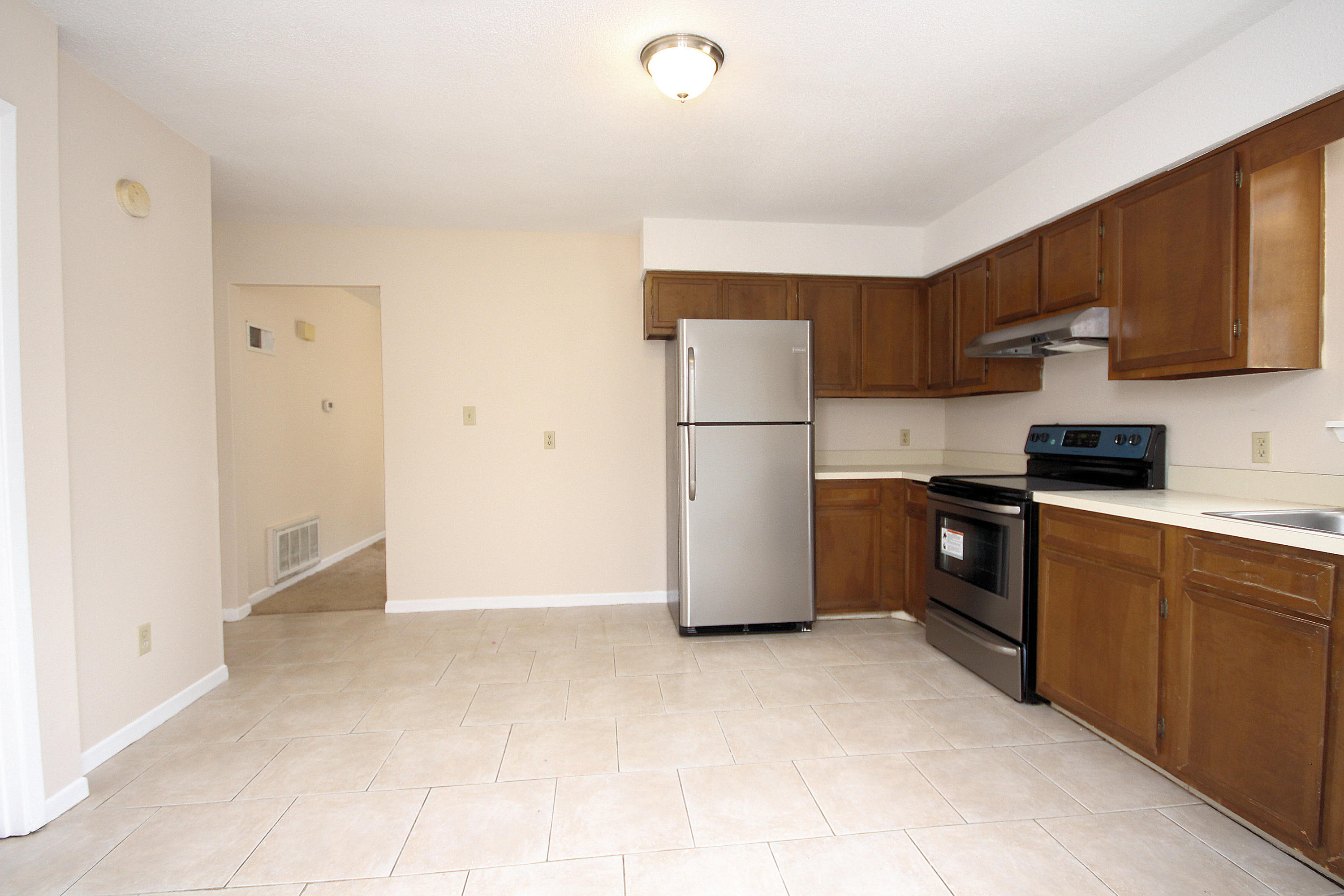 BELL-BROOK ESTATES - Residential Lease