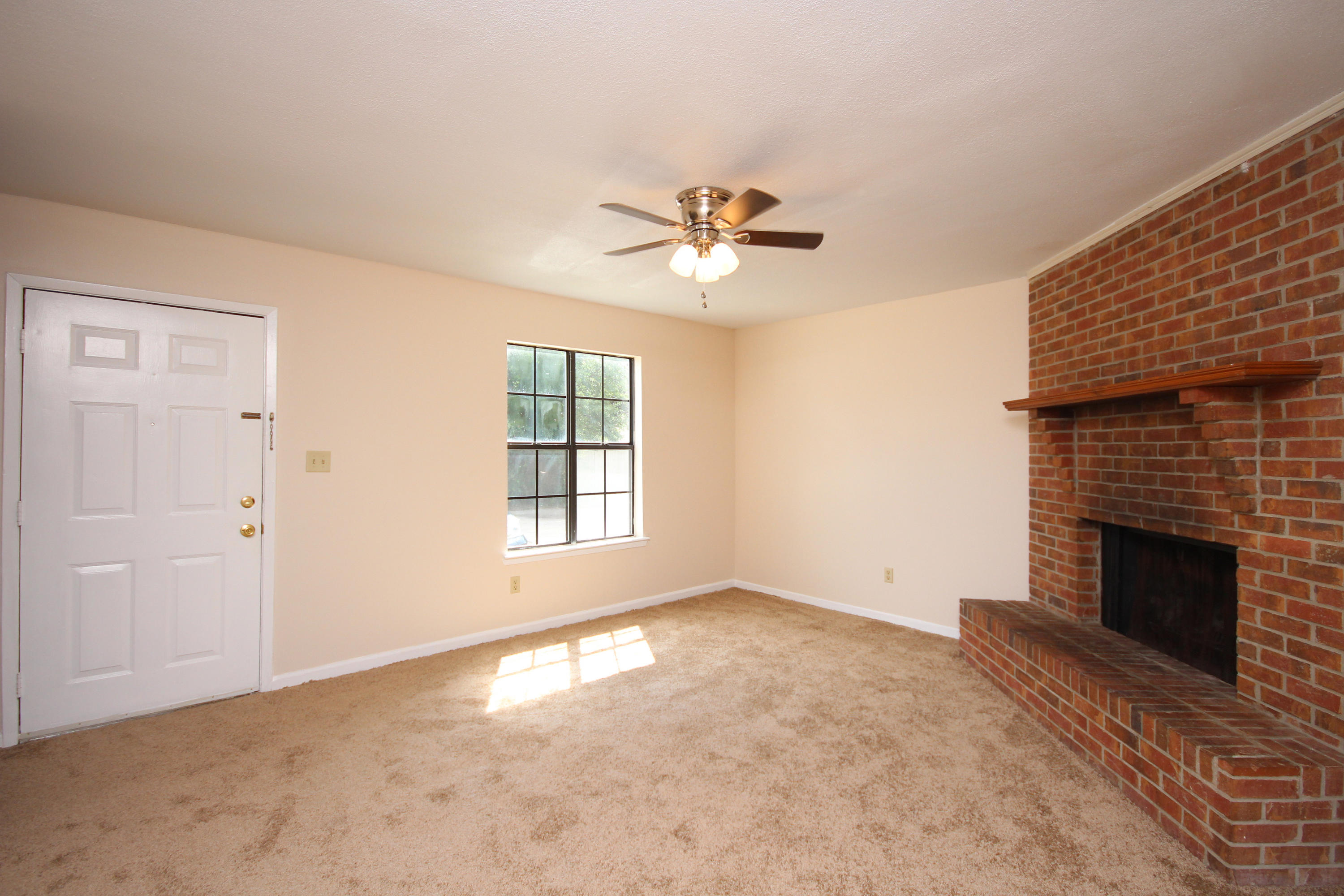 BELL-BROOK ESTATES - Residential Lease