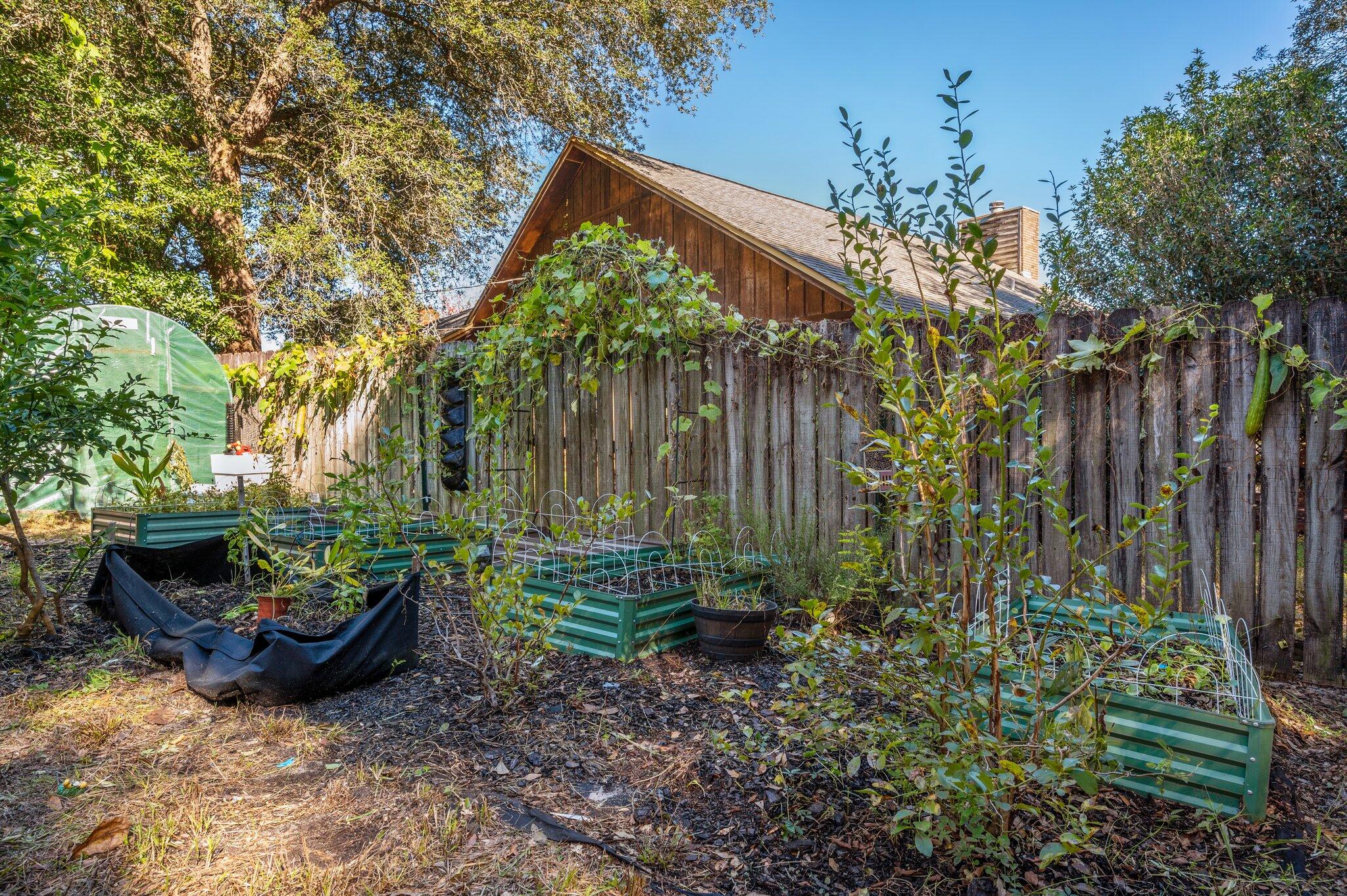 COUNTRYVIEW ESTATES - Residential