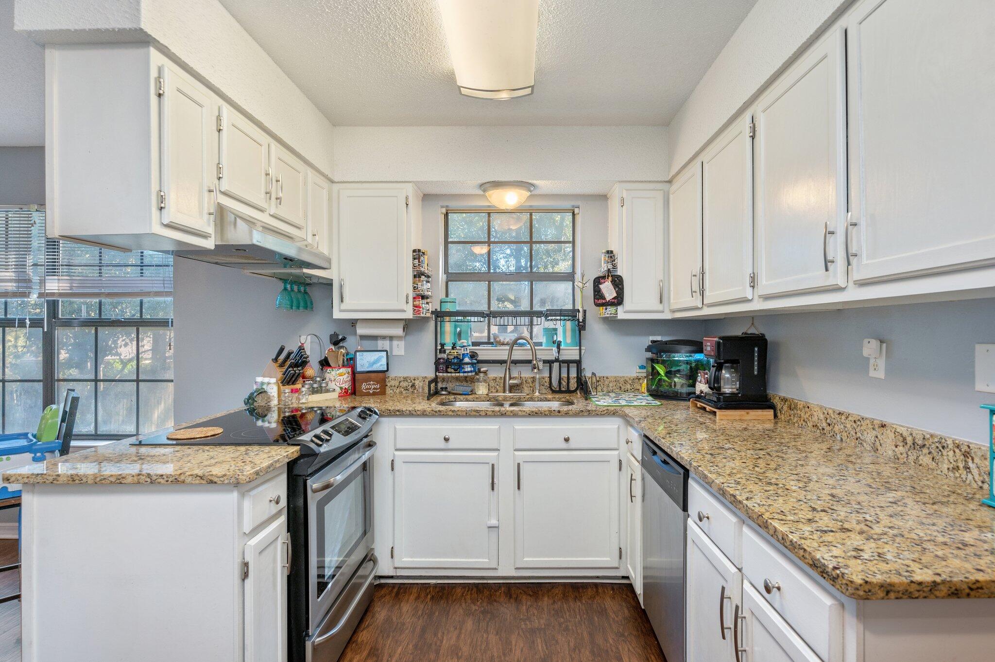 COUNTRYVIEW ESTATES - Residential