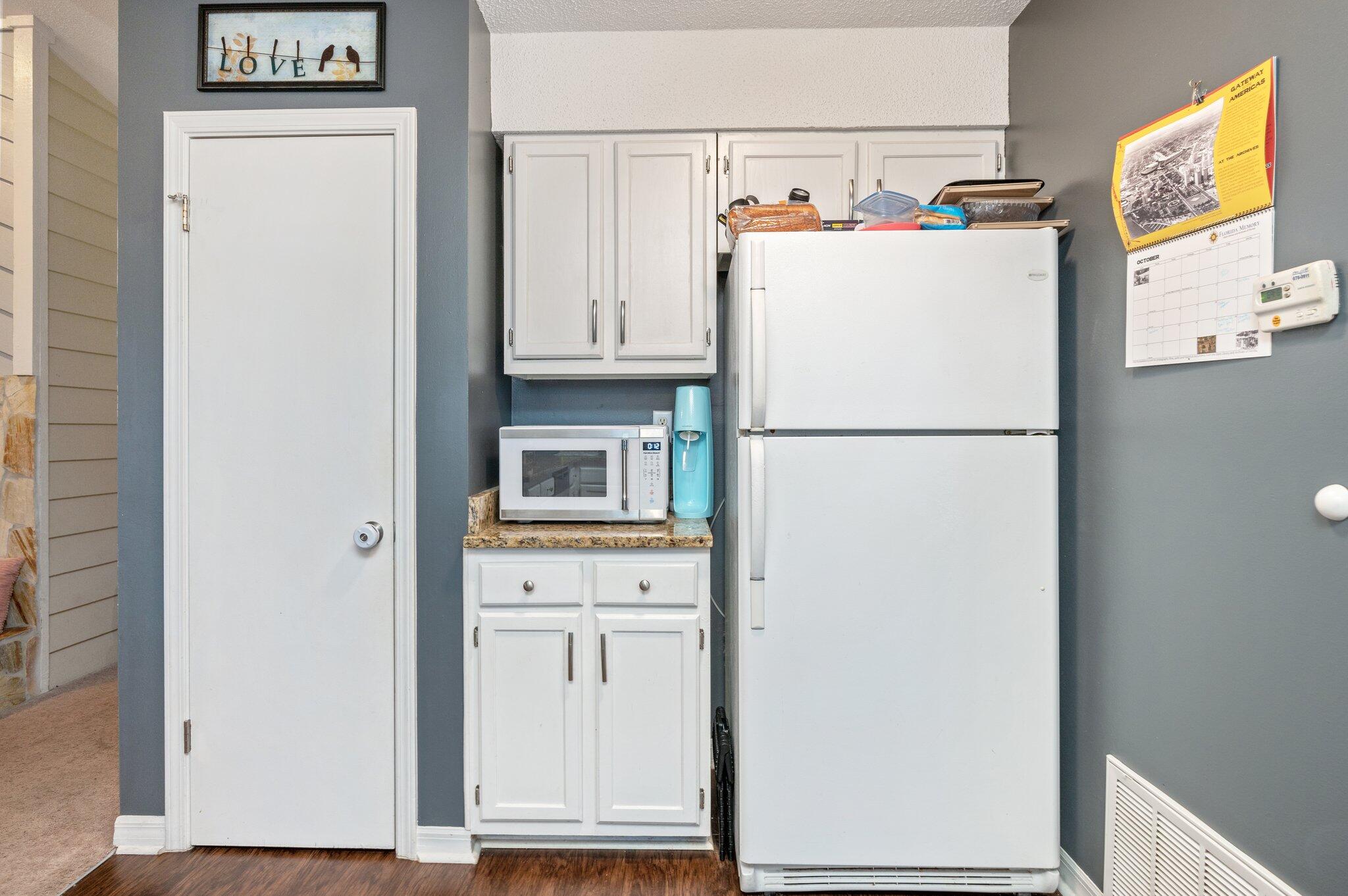 COUNTRYVIEW ESTATES - Residential