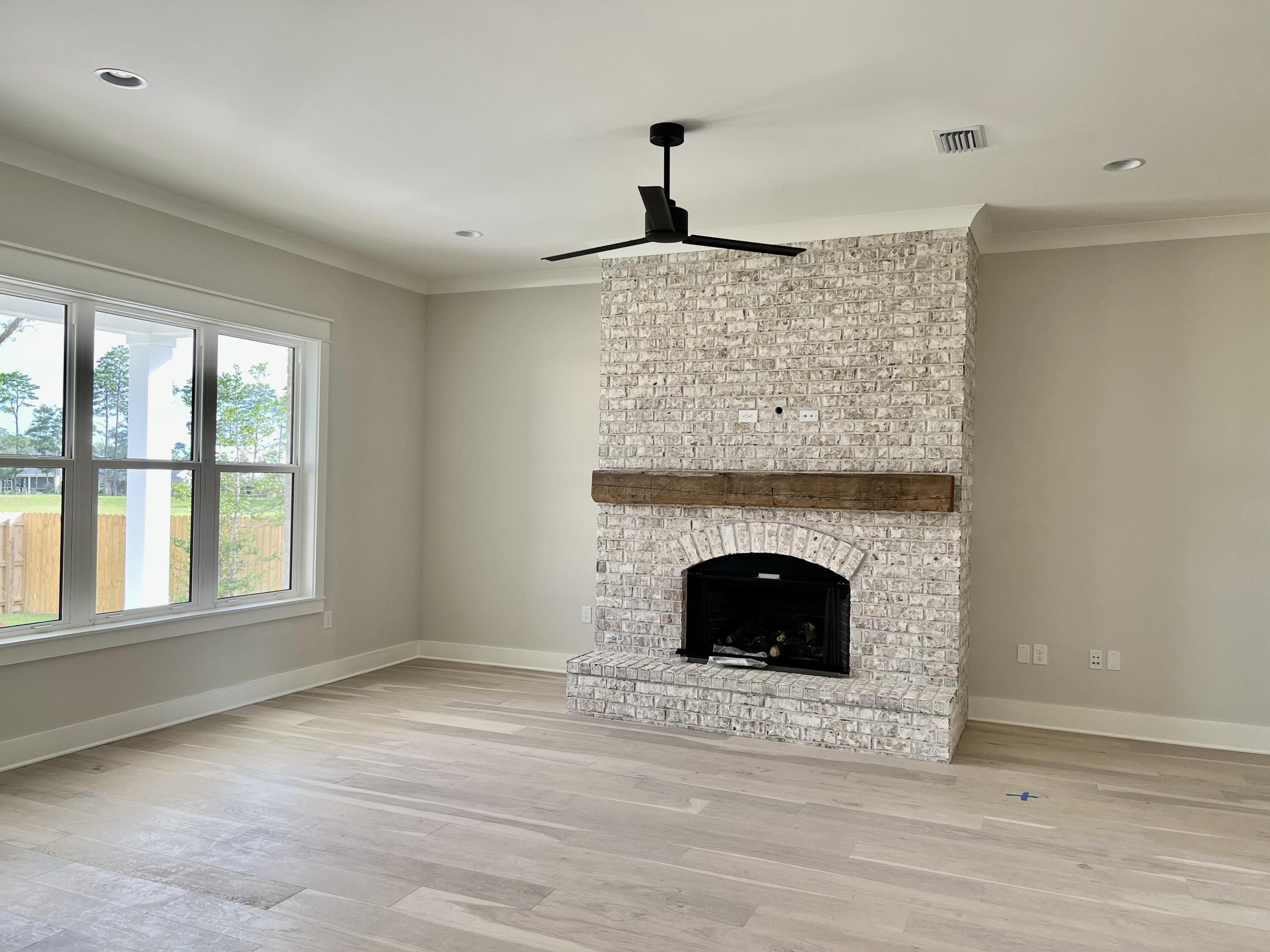 DEER MOSS CREEK - Residential