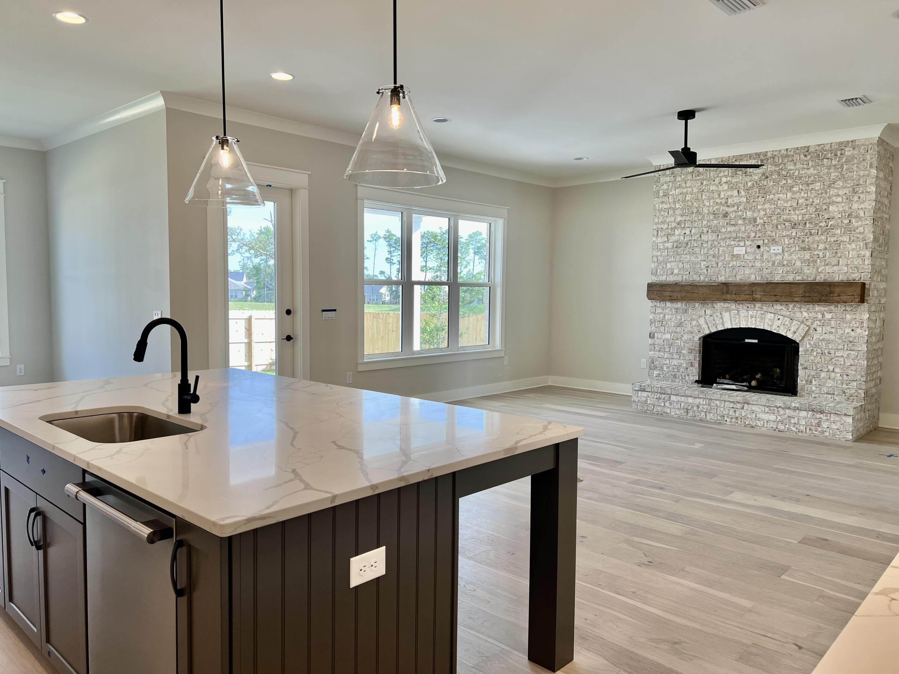 DEER MOSS CREEK - Residential