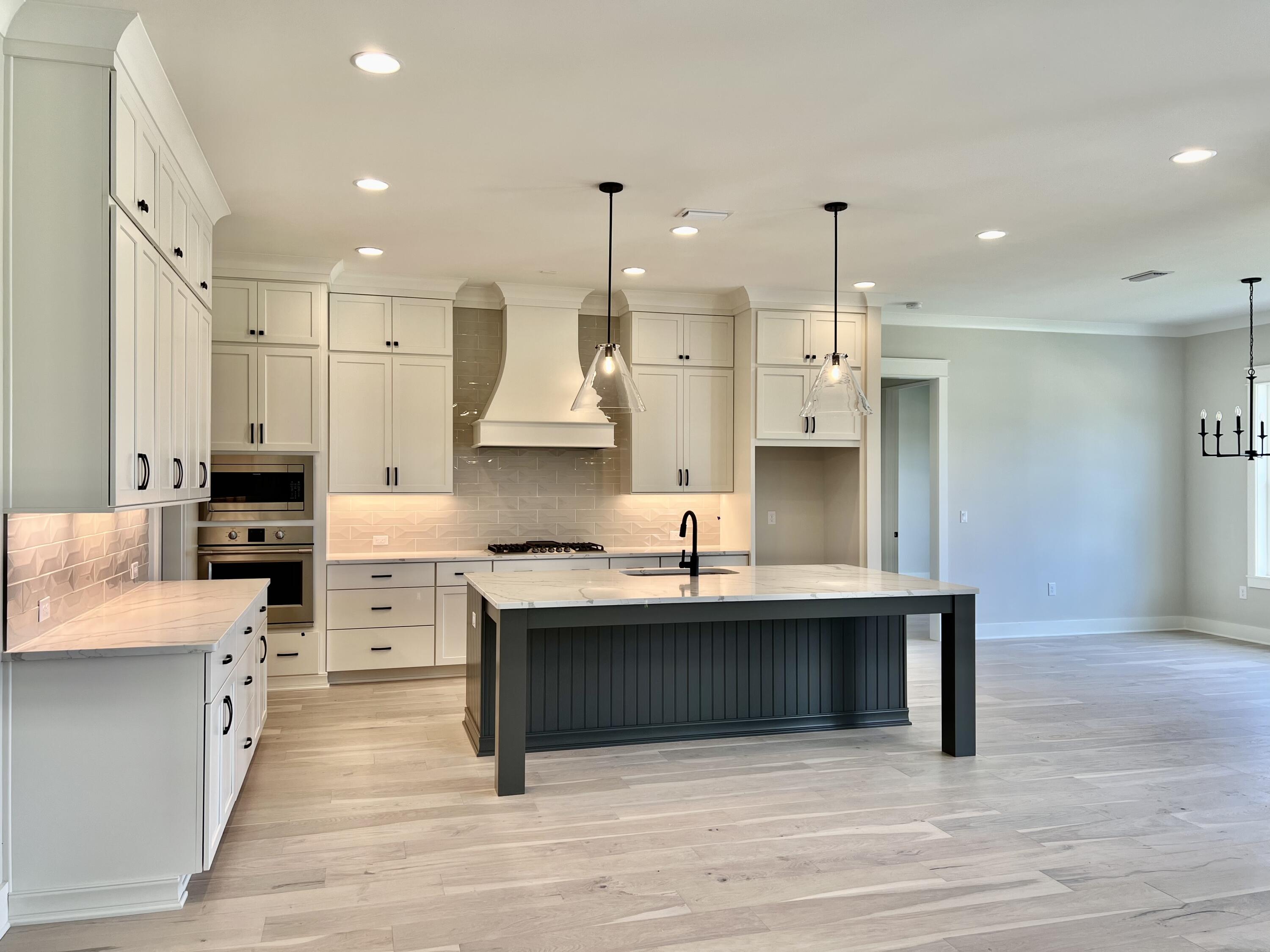 DEER MOSS CREEK - Residential