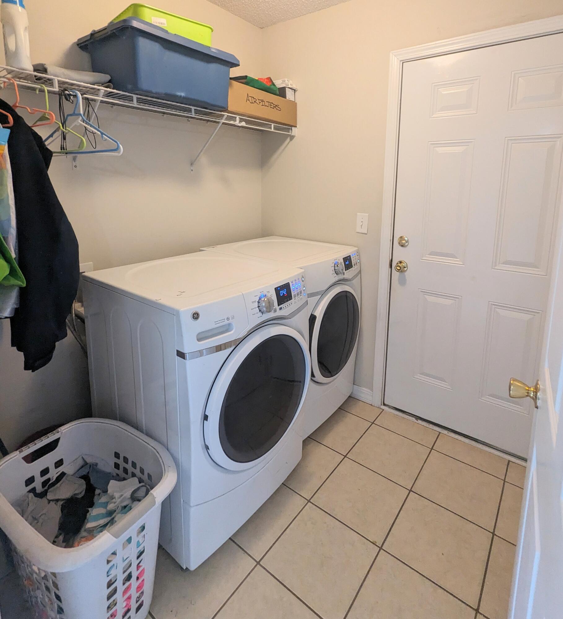 HOLLY GROVE SOUTH - Residential