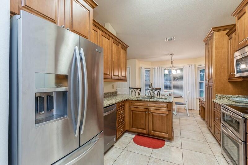 HOLLEY BY THE SEA - Residential