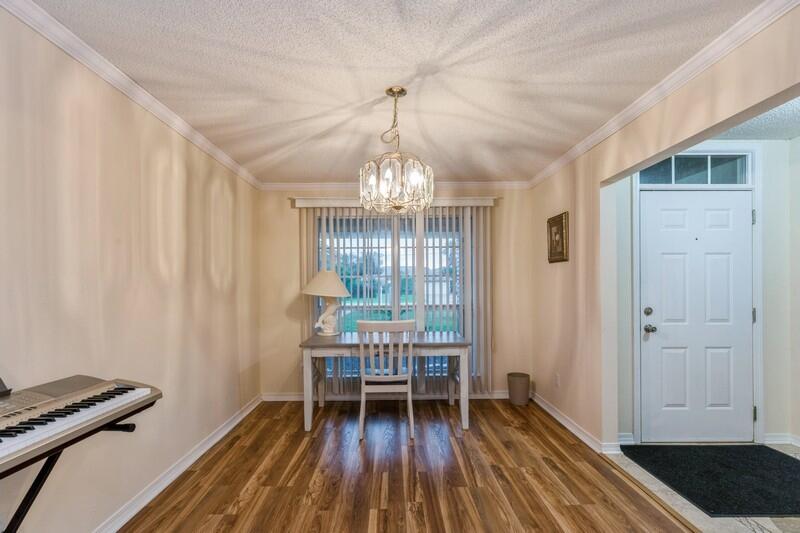 HOLLEY BY THE SEA - Residential