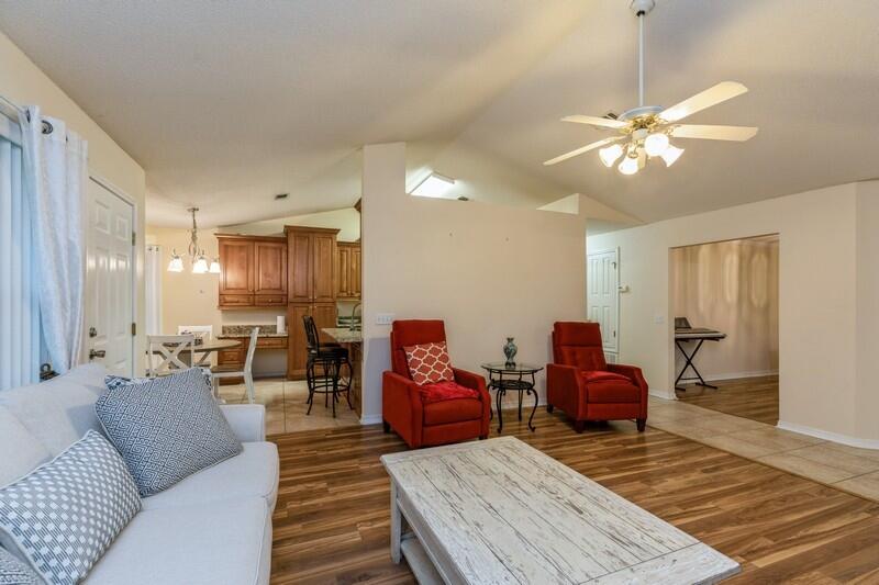 HOLLEY BY THE SEA - Residential