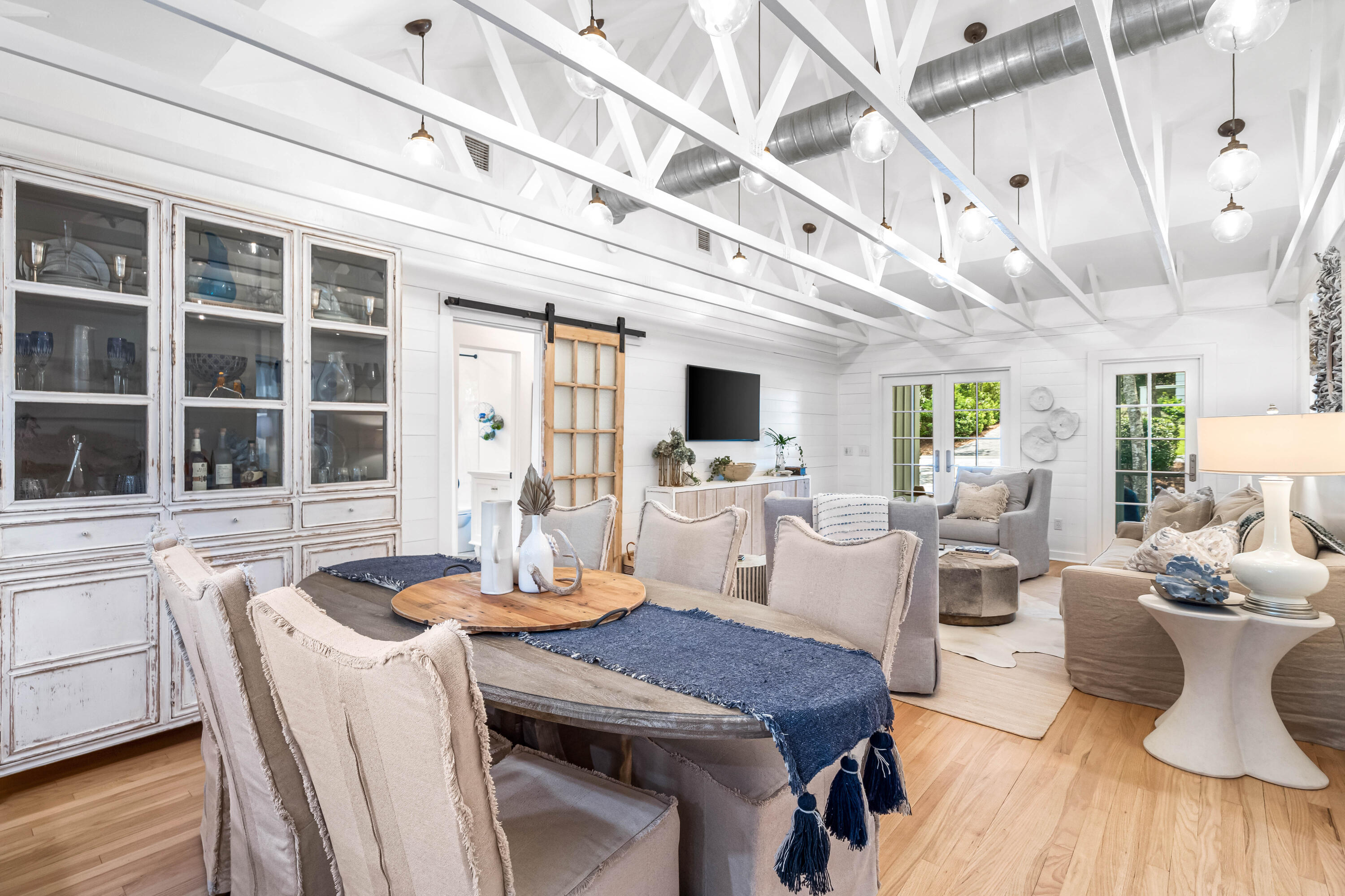 SEAGROVE VILLAGE 6TH ADD - Residential
