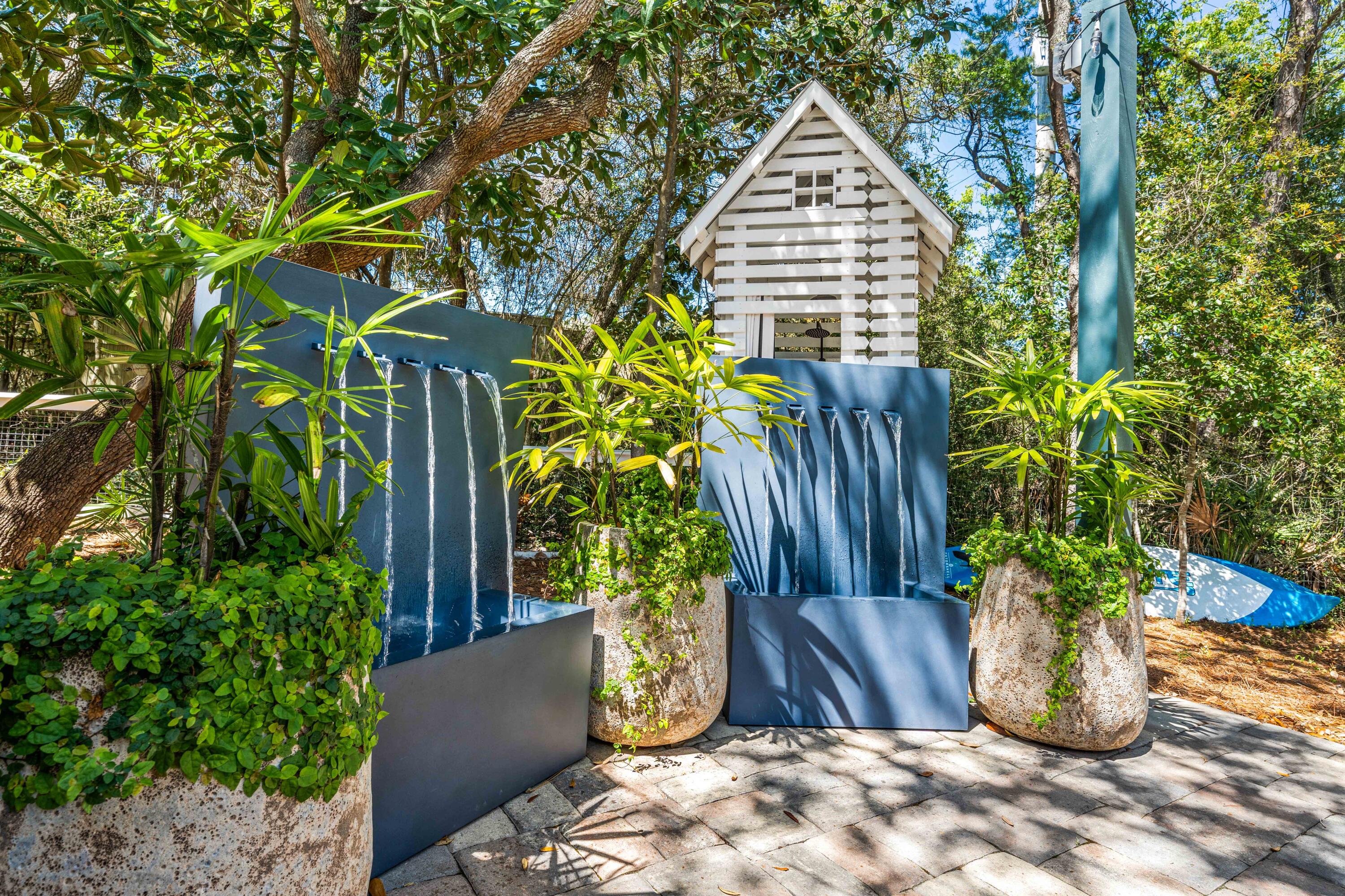 SEAGROVE VILLAGE 6TH ADD - Residential