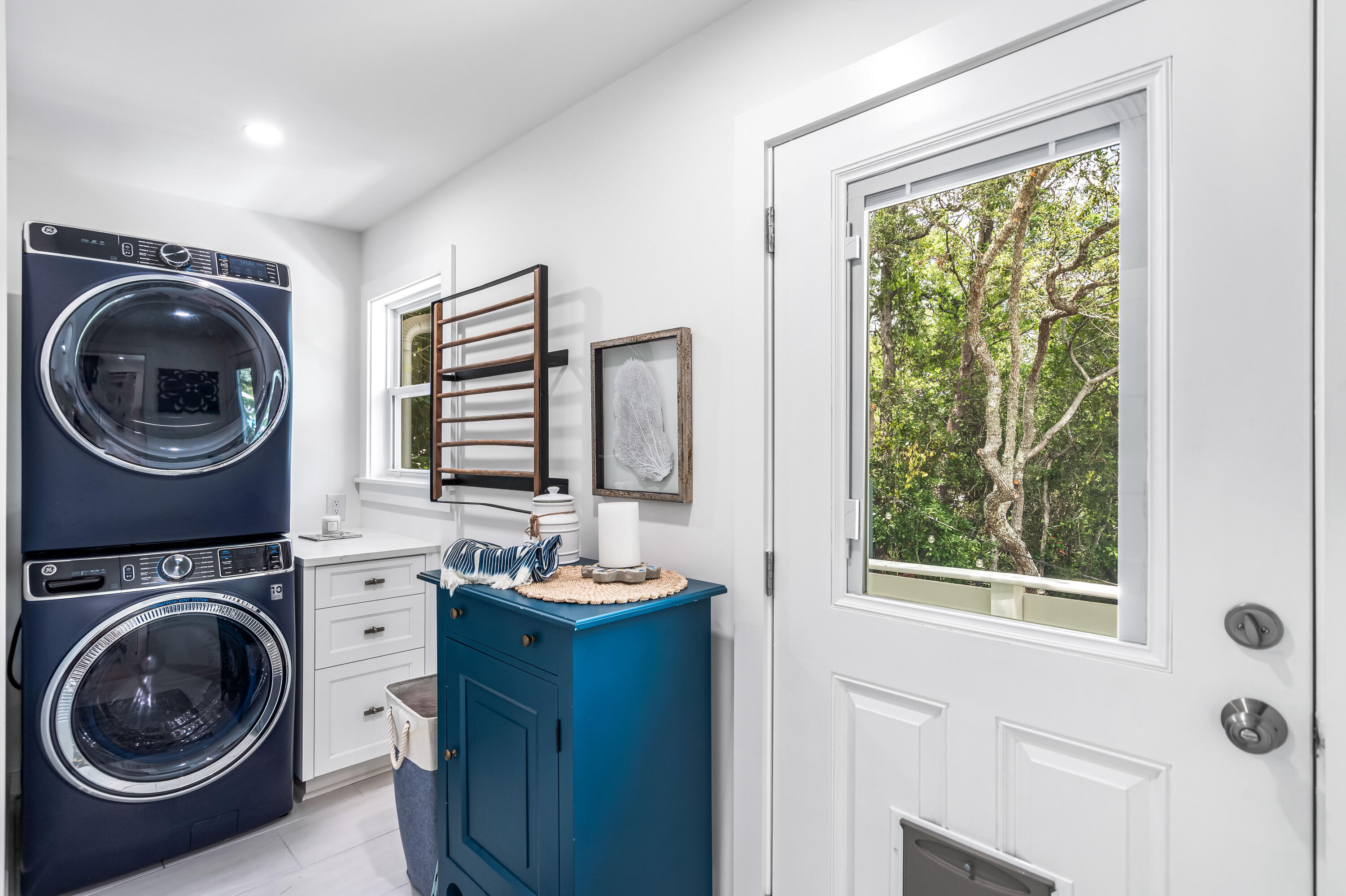 SEAGROVE VILLAGE 6TH ADD - Residential