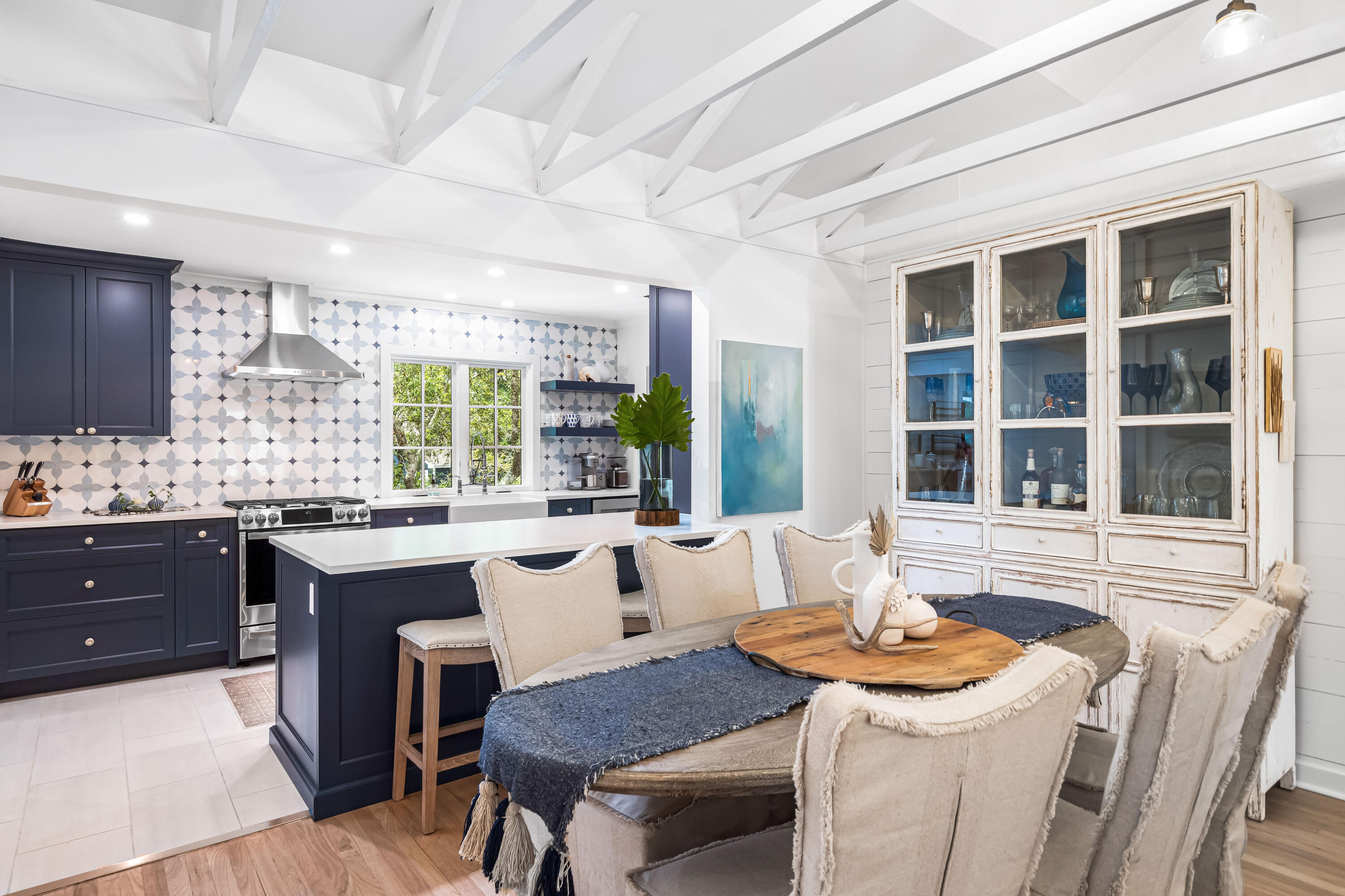 SEAGROVE VILLAGE 6TH ADD - Residential
