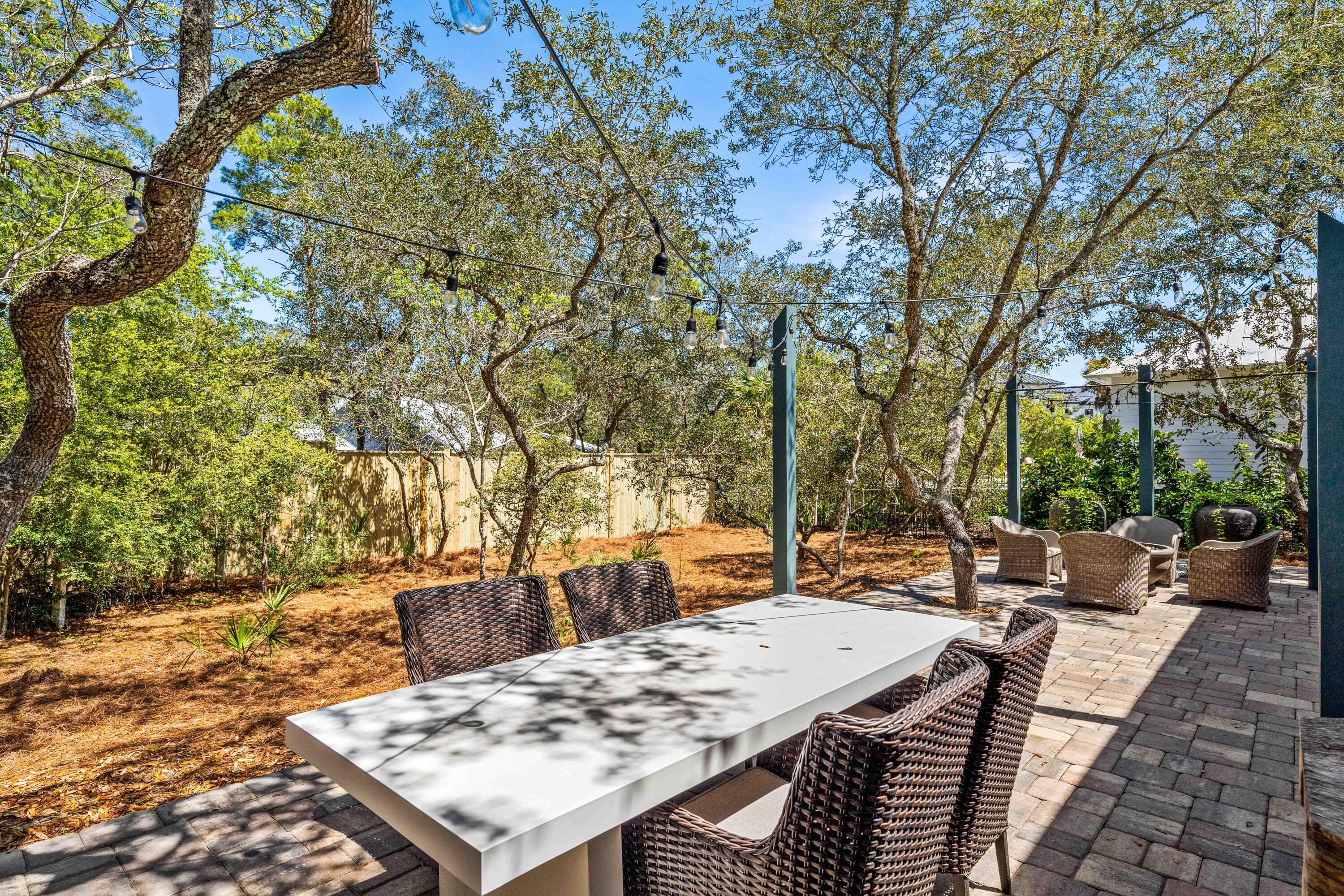 SEAGROVE VILLAGE 6TH ADD - Residential