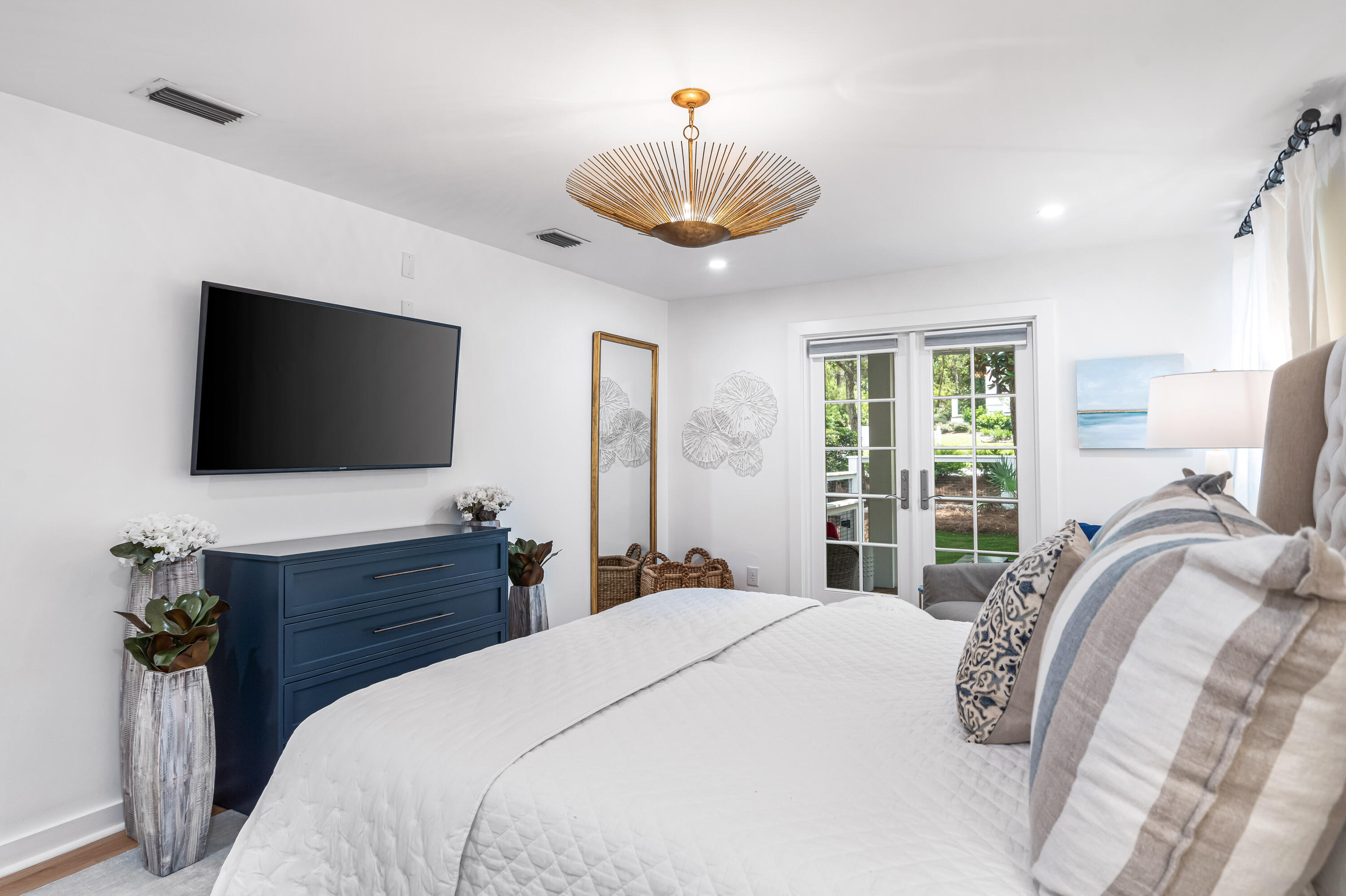 SEAGROVE VILLAGE 6TH ADD - Residential