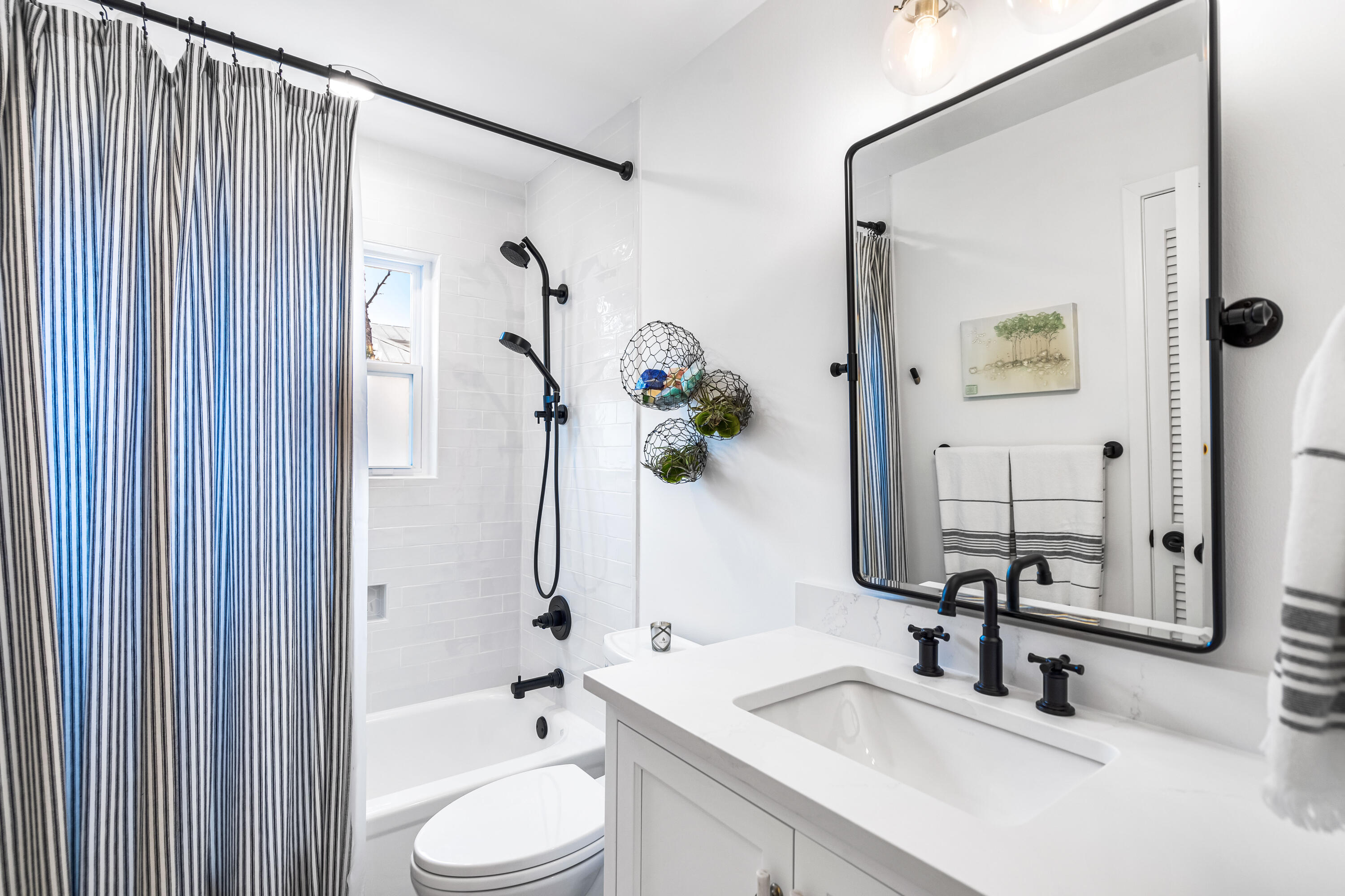 SEAGROVE VILLAGE 6TH ADD - Residential