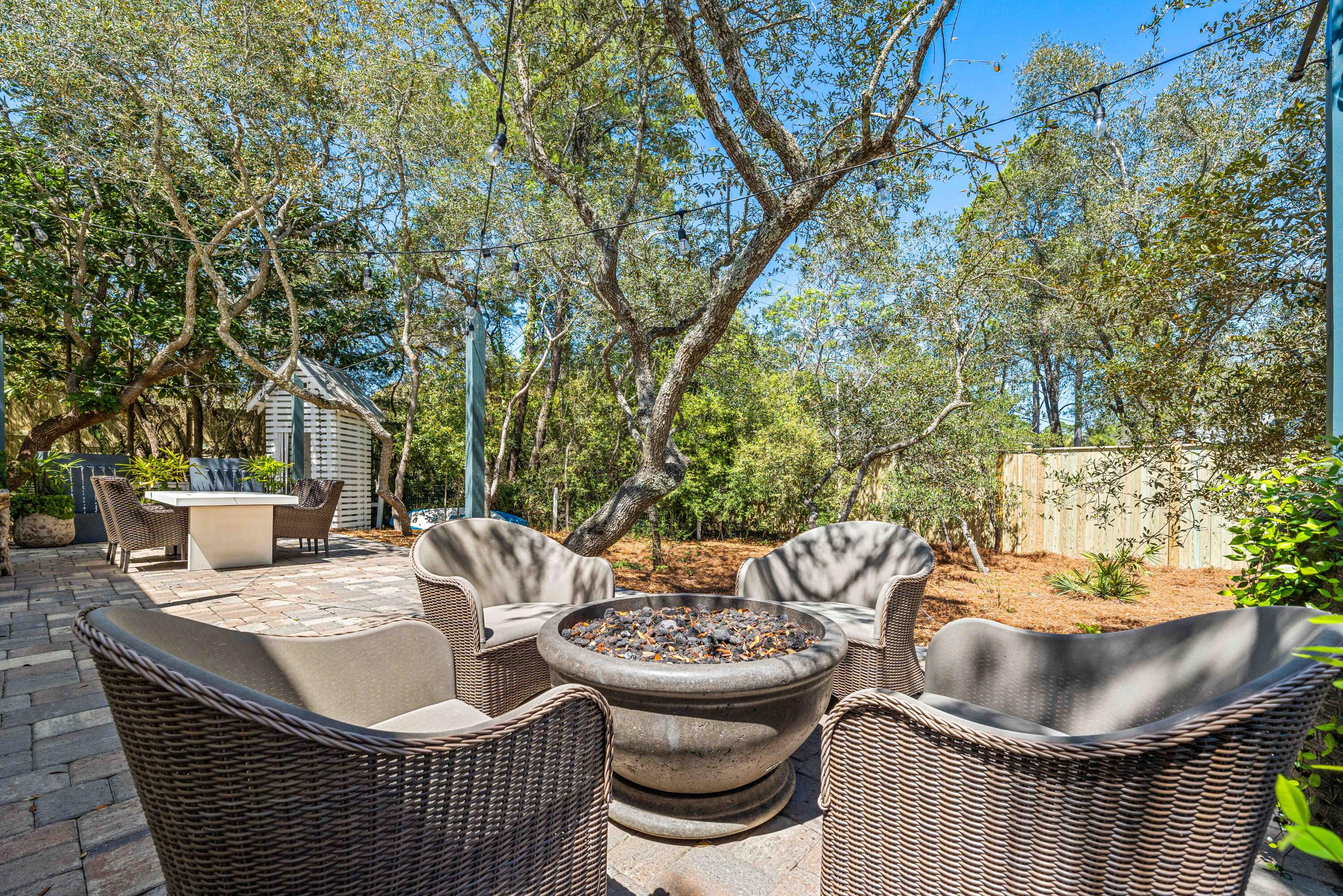 SEAGROVE VILLAGE 6TH ADD - Residential