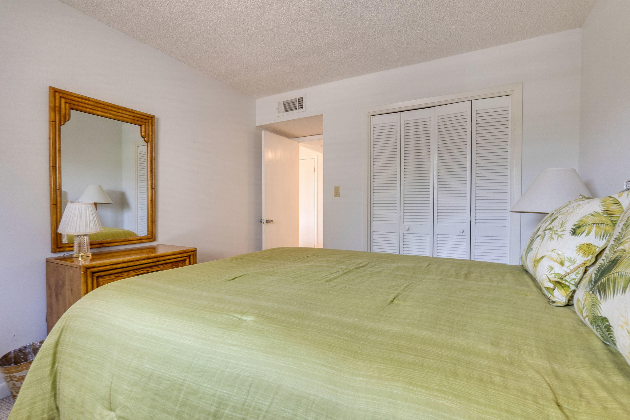 SEASCAPE CONDO GARDEN VILLA - Residential