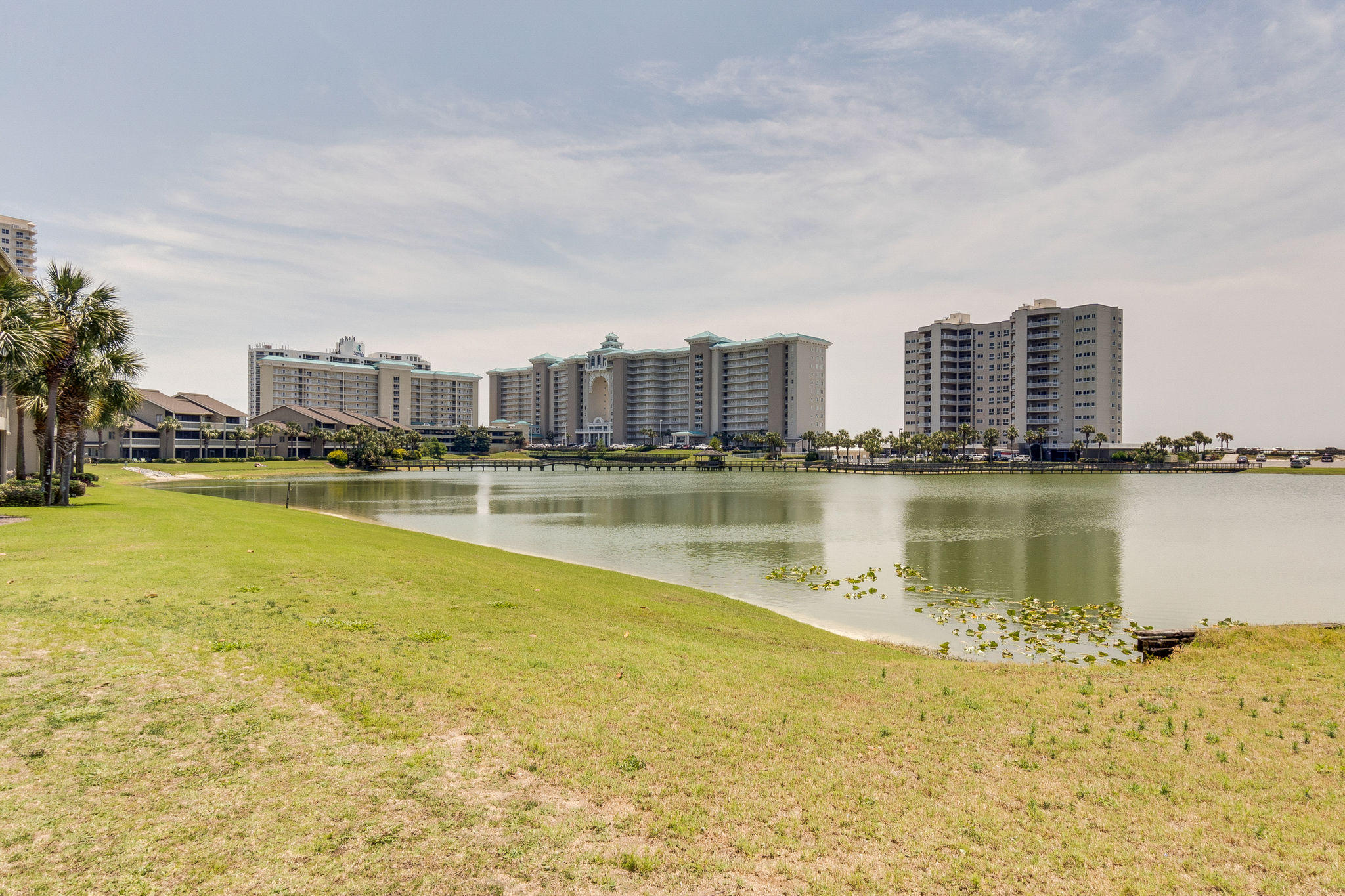 SEASCAPE CONDO GARDEN VILLA - Residential