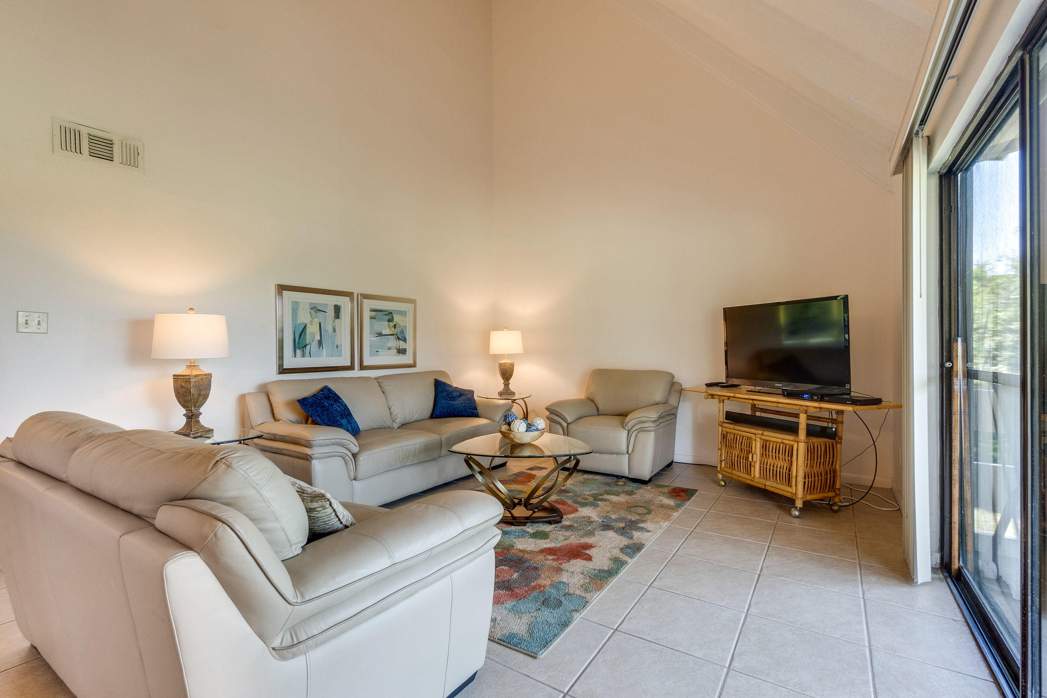 SEASCAPE CONDO GARDEN VILLA - Residential